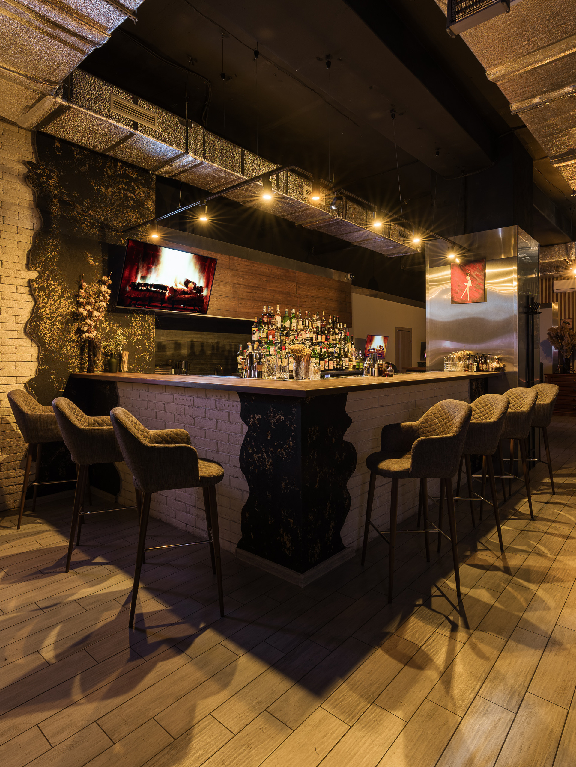 Бар «Gorkiy» - Краснодар, Горького, 104 - фото 2 - интерьер