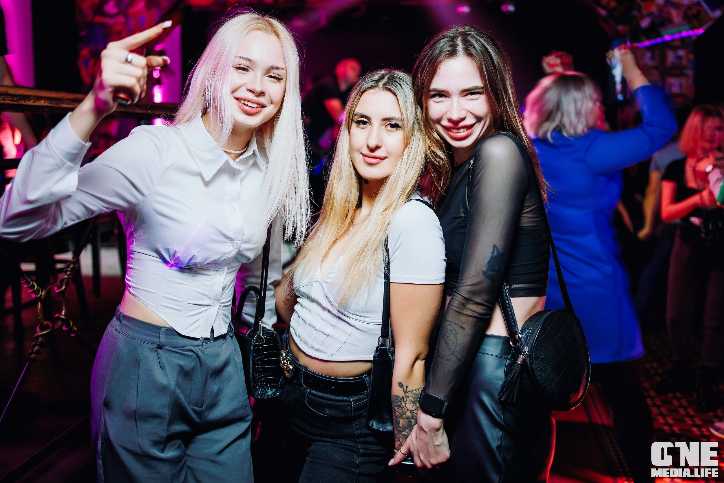 Фоторепортаж из бара XxxX. One Media Life: фоторепортажи, фотоотчеты с мероприятий и заведений