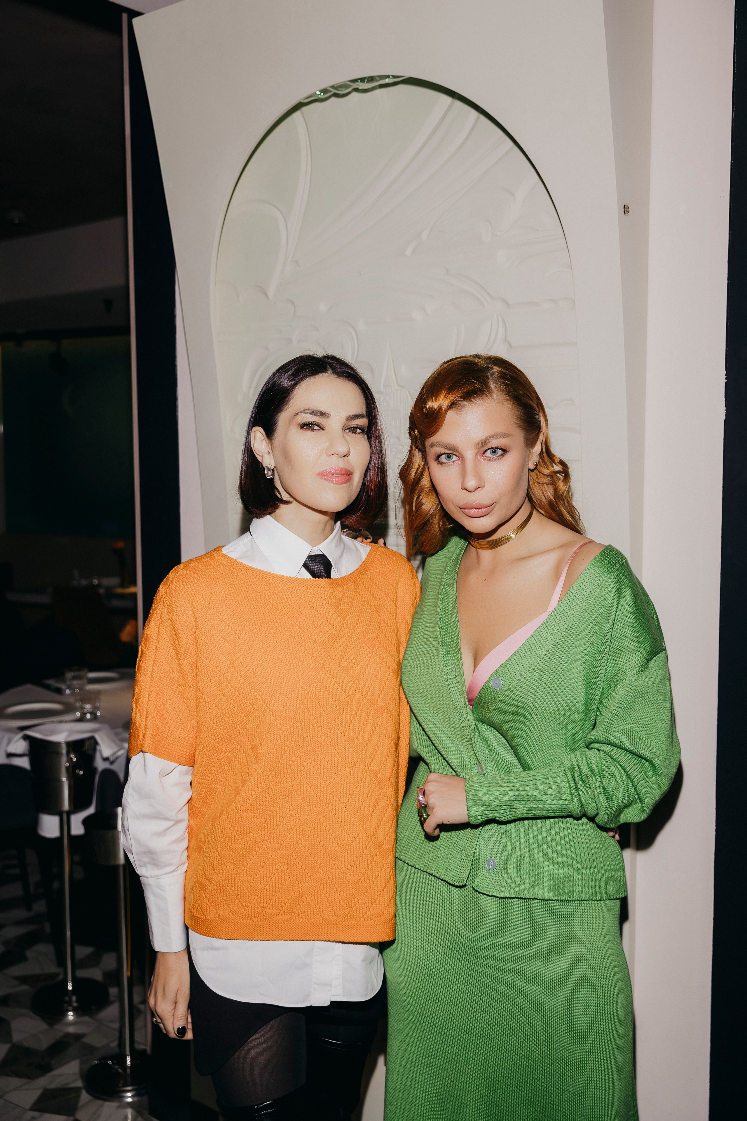 Снежина Кулова и Лина Дембикова на презентации the VOICE Shopping, Rocky2