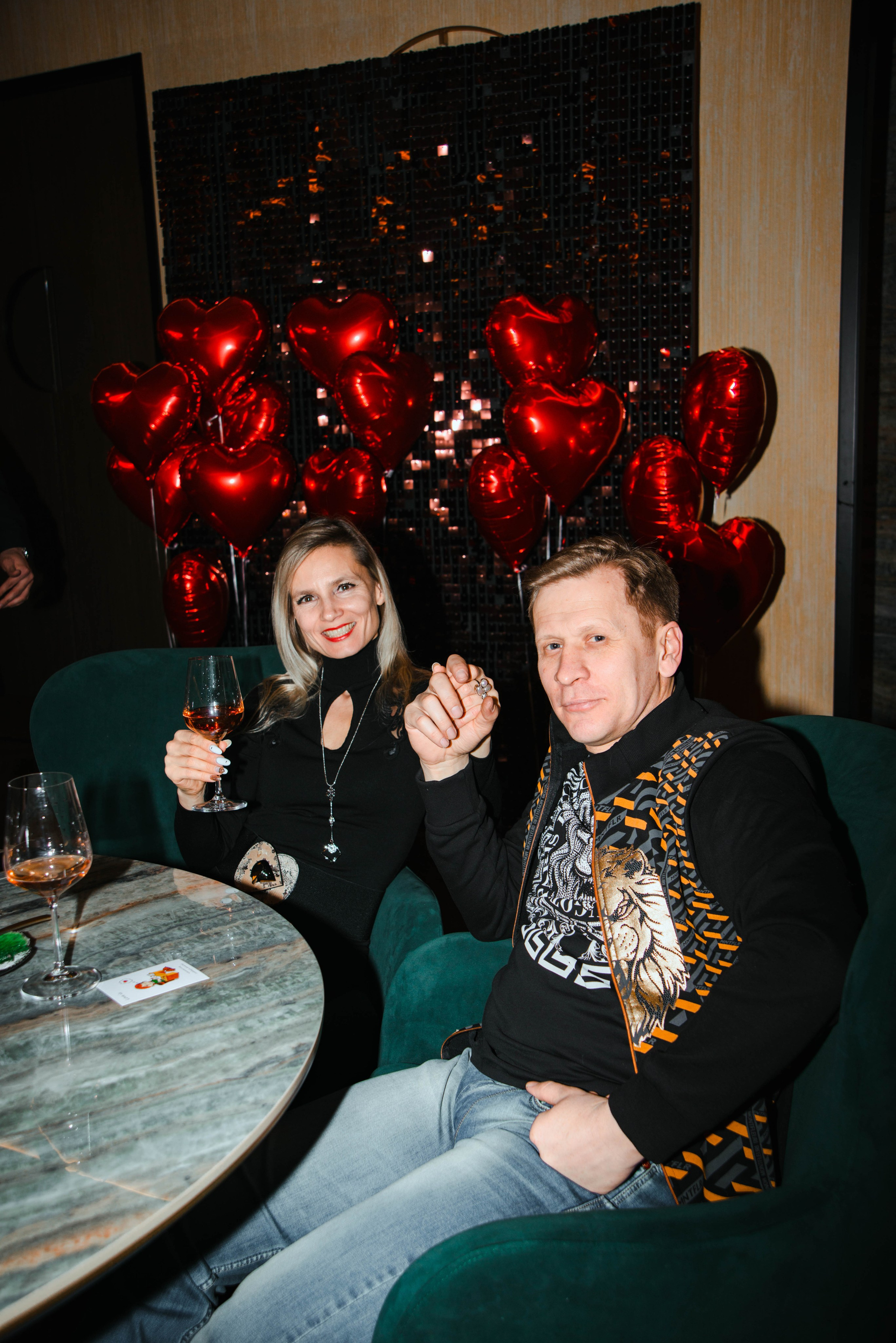 Праздник в стенах клубного пространства «Своя Среда». Ксения Glossa. Портретный и репортажный фотограф в Самаре