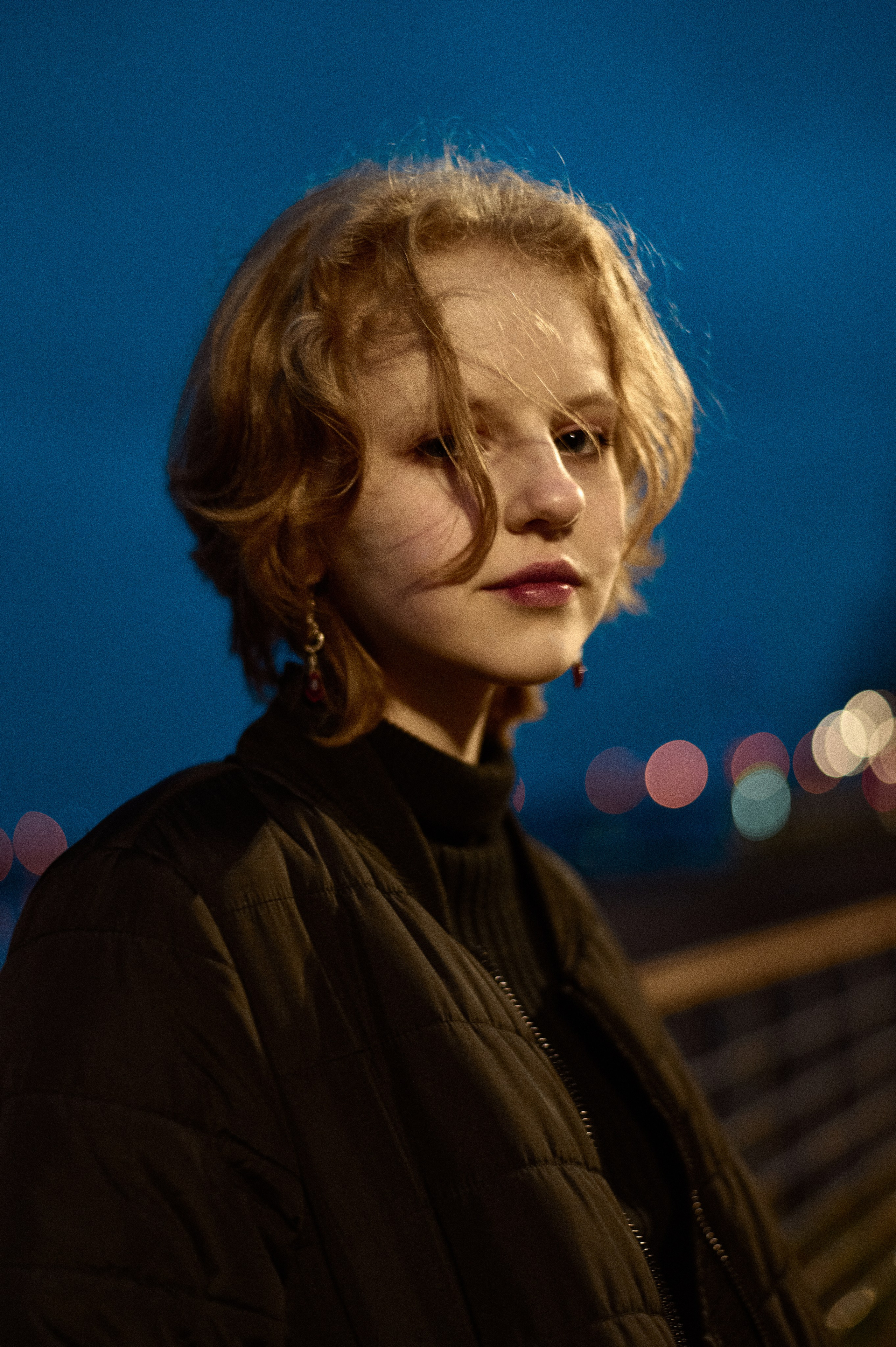 Лиза. Сумерки в лесу. Женский фотограф в Череповце Даша Акулич