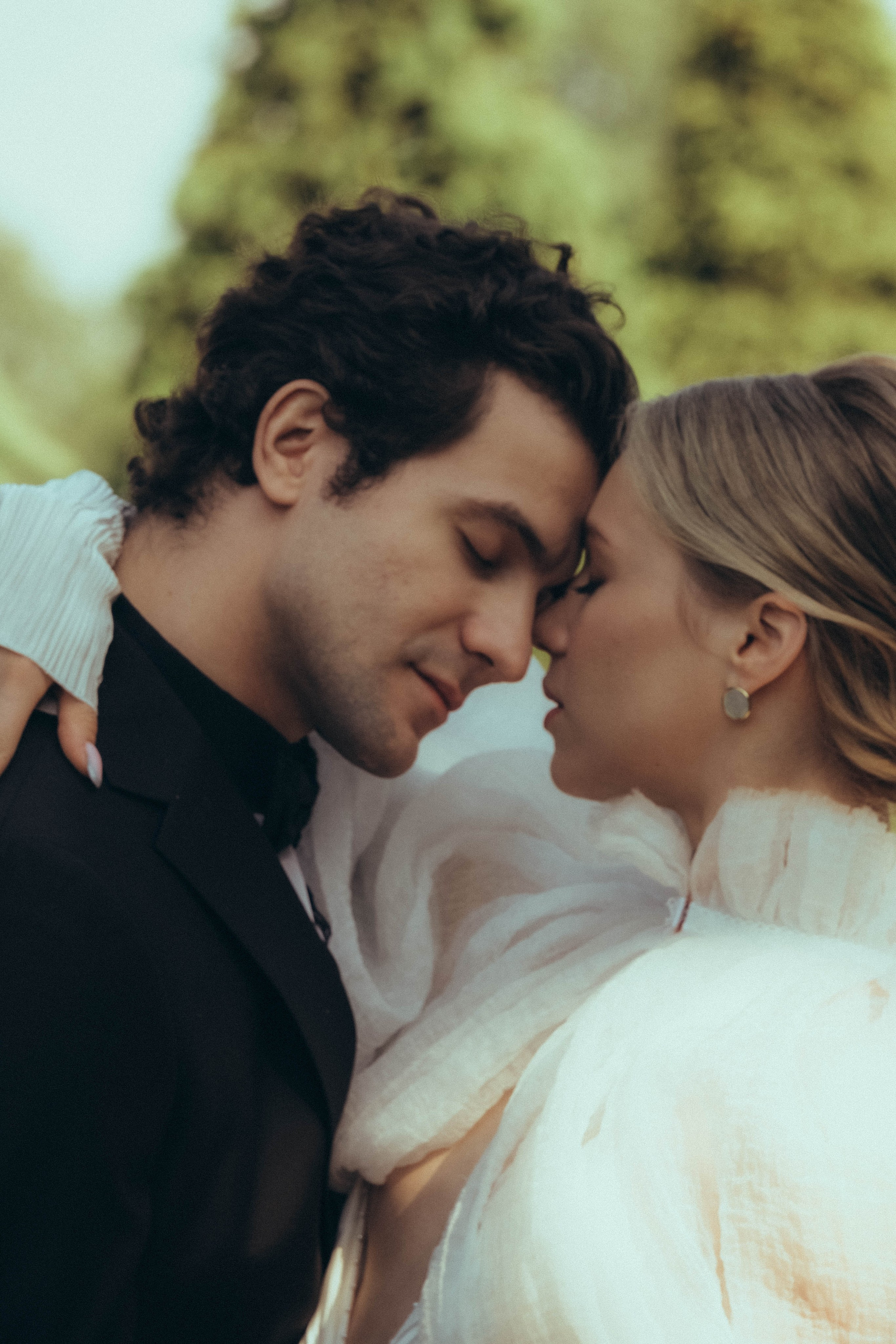 СВАДЕБНАЯ СЬЕМКА В ПАРКЕ ОРАНИЕНБАУМ. Профессиональный фотограф, Санкт-Петербург — Виктория Богомолова