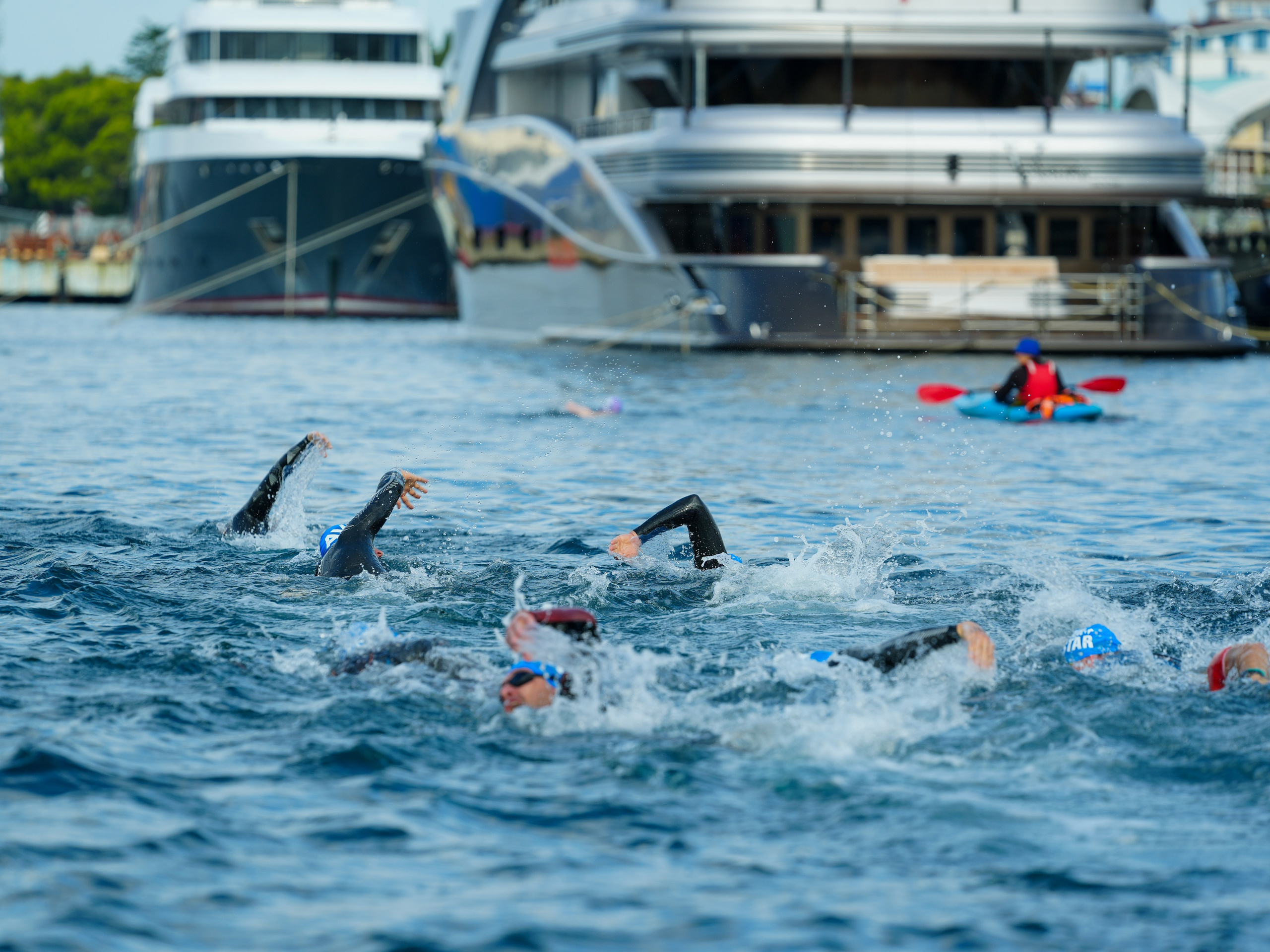 Фотоотчет партнерской интеграции для компании TELE2 на фестивале Ironstar. Репортажный фотограф в Красной Поляне и Сочи Павлюченко Екатерина