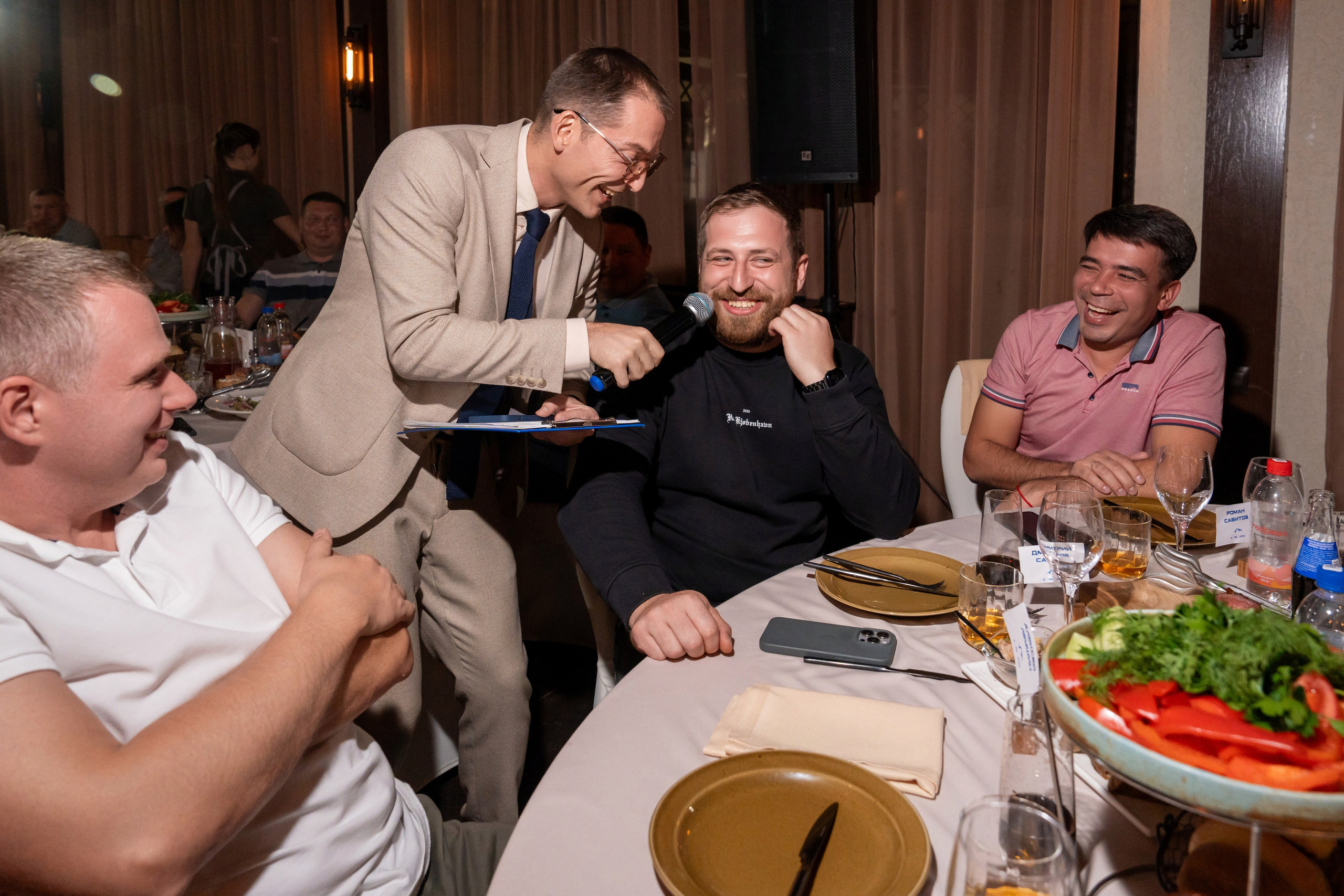 Гала-ужин для компании «Agregatka». Репортажный фотограф в Красной Поляне и Сочи Павлюченко Екатерина