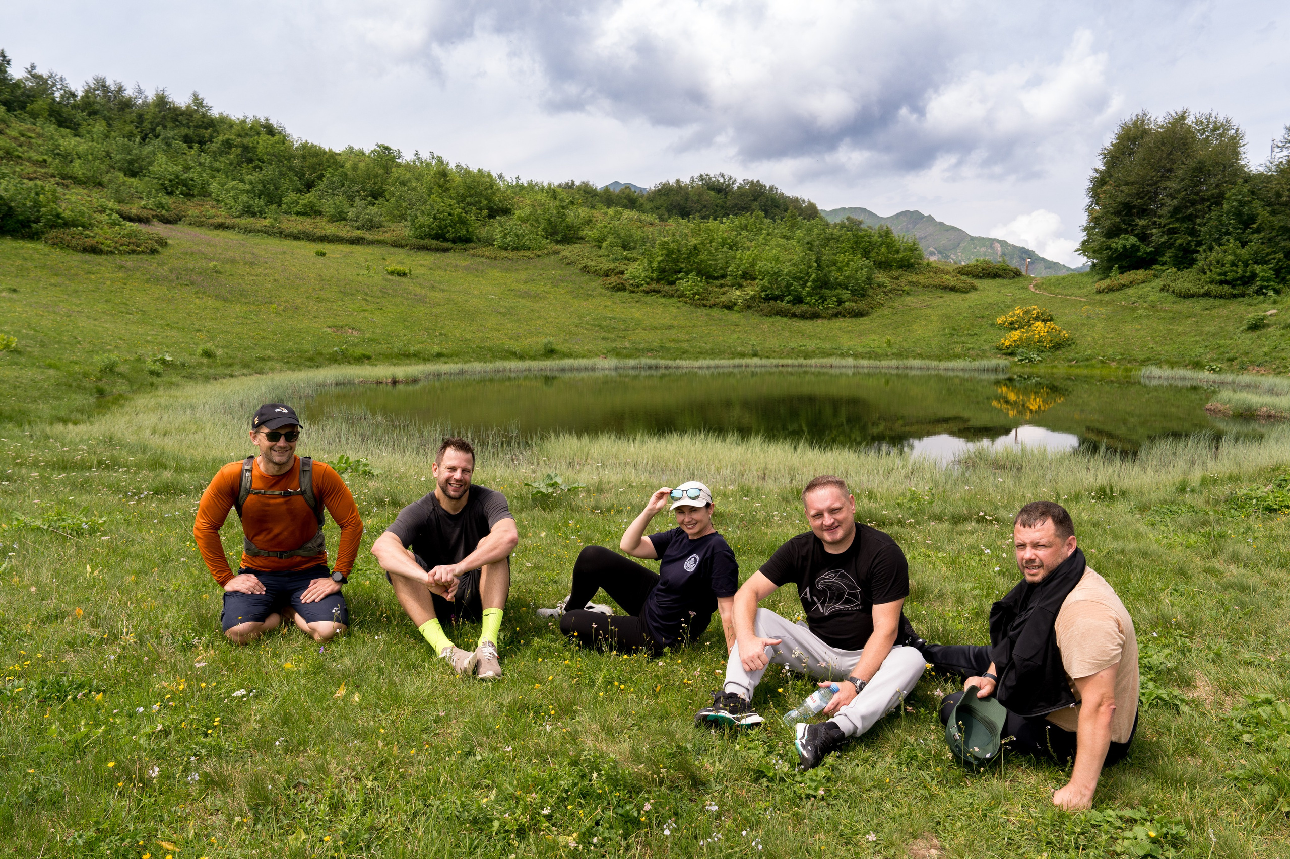 MICE мероприятие для компании «Доставка морем»: хайкинг к Ачипсинским водопадам. Репортажный фотограф в Красной Поляне и Сочи Павлюченко Екатерина