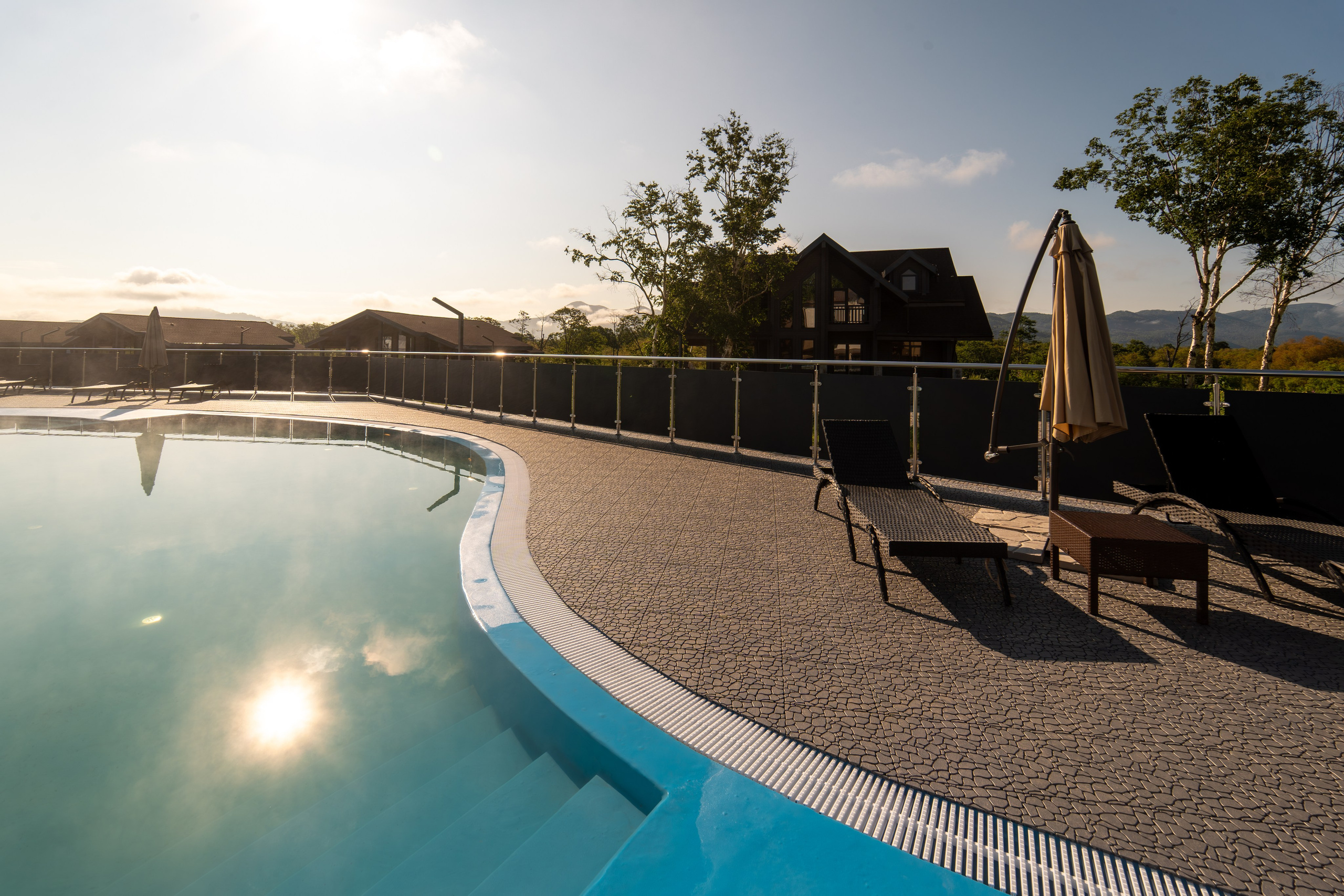 Экстерьер Kamchatka Chalet. Репортажный фотограф в Красной Поляне и Сочи Павлюченко Екатерина