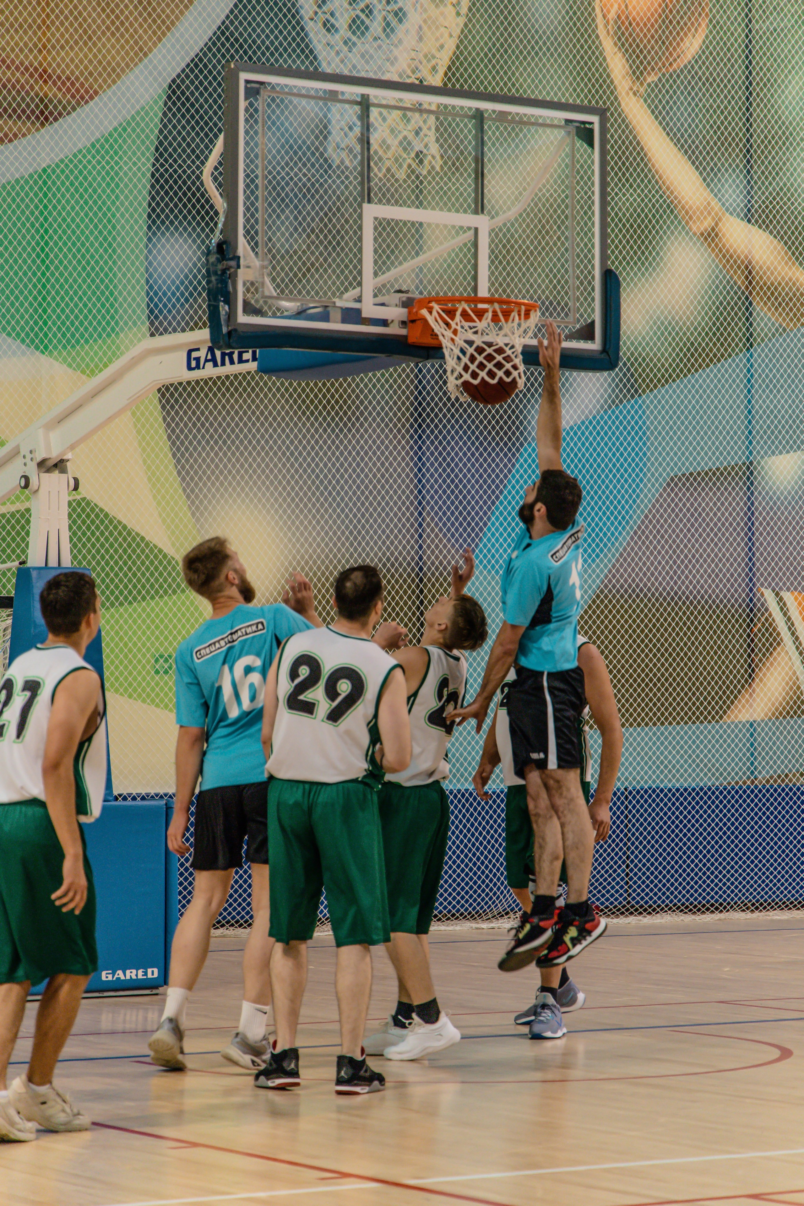 Соревнования по баскетболу в рамках городской спартакиады. Фотограф в Губкинском | Александра Артамонова