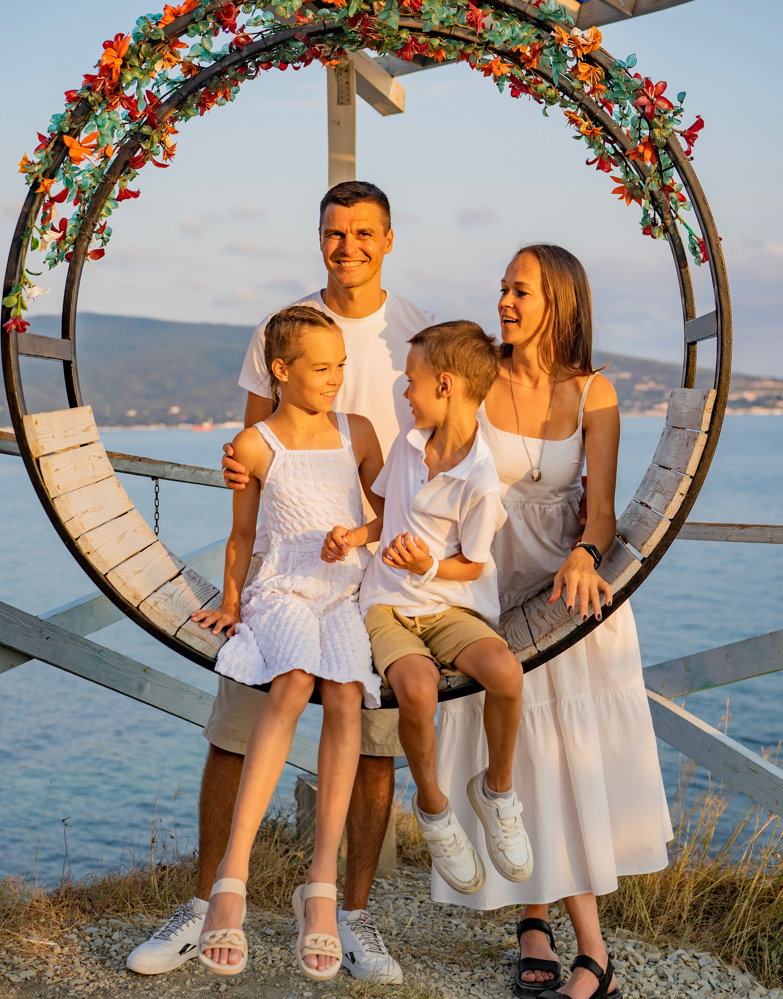 Летние съемки в Парке стекла. Семейный и детский фотограф Екатерина Черняева. Снимаю портреты, love story, фотопрогулки, работаю на улице, в кафе, студии, дома у клиента