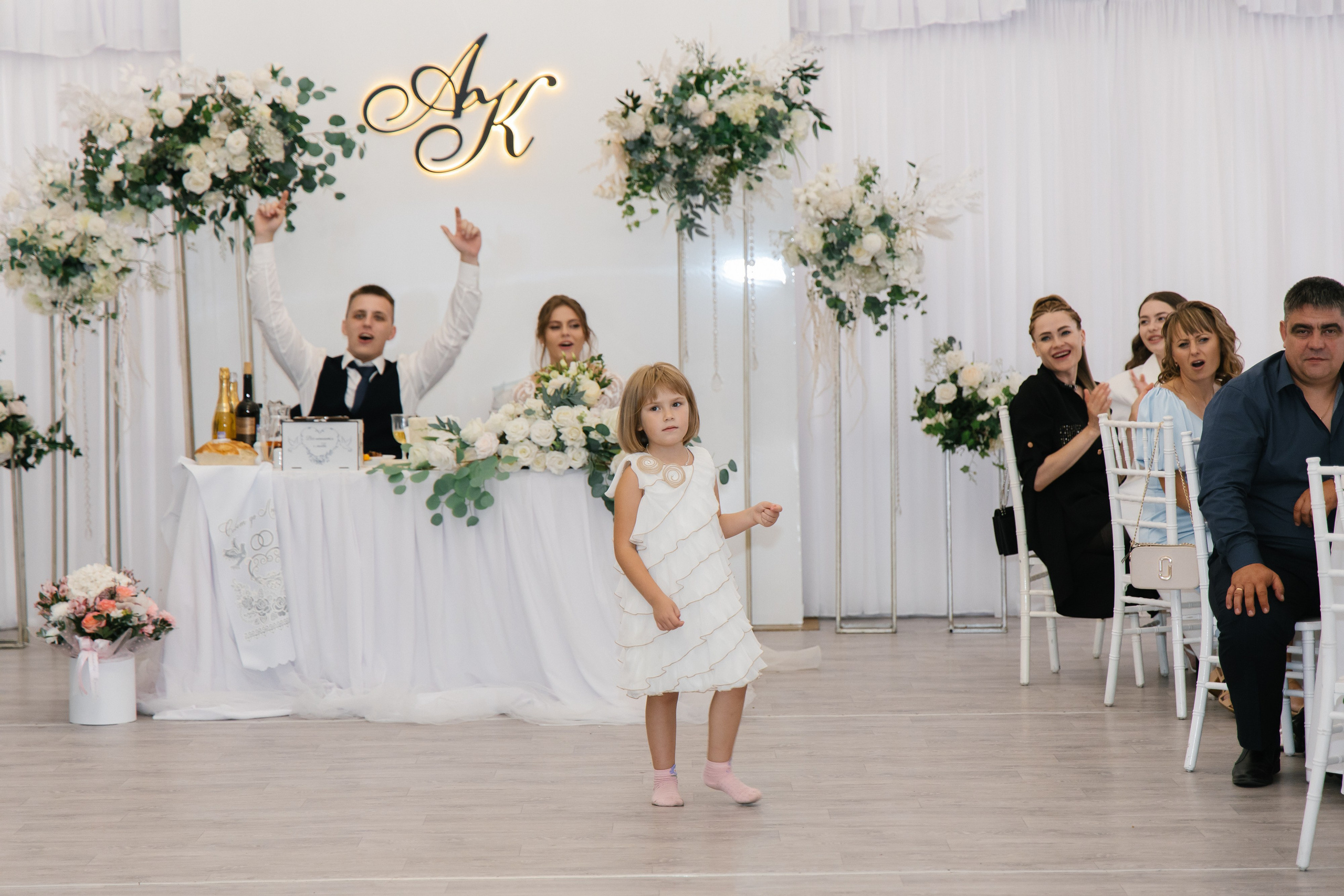 Ксения и Антон (полный день). Фотограф в Барнауле Юлия Садвокасова