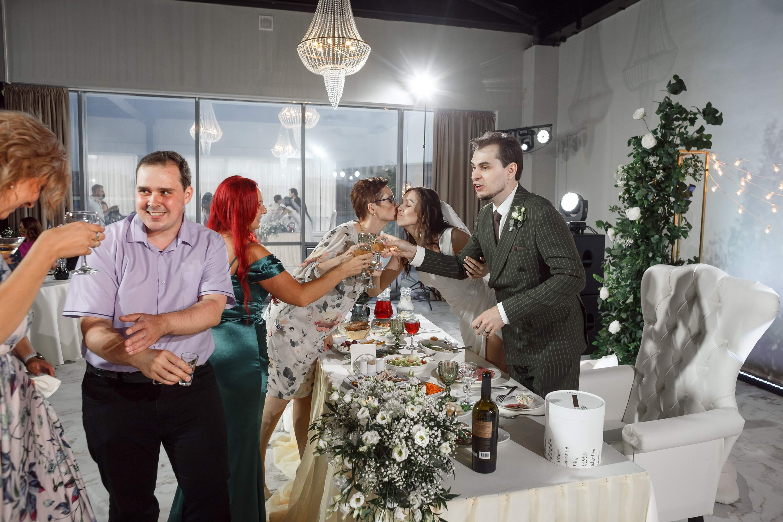 Свадебная фотосессия в Санкт-Петербурге. Свадебный фотограф Игорь Брундасов 8PHOTO на свадьбу венчание загс СПб