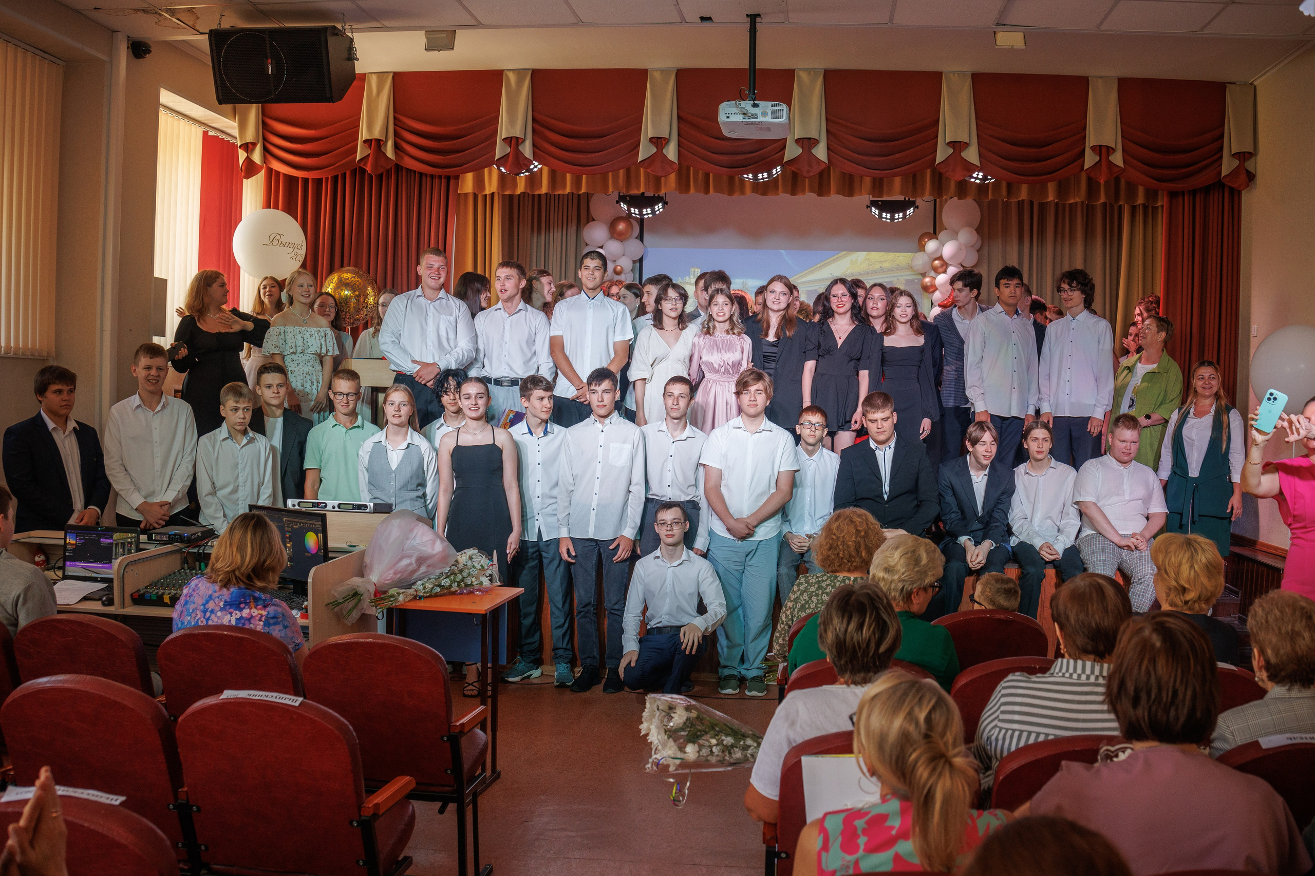 Вручение аттестатов. Свадебный и семейный фотограф в Новосибирске Ирина Дорошкова