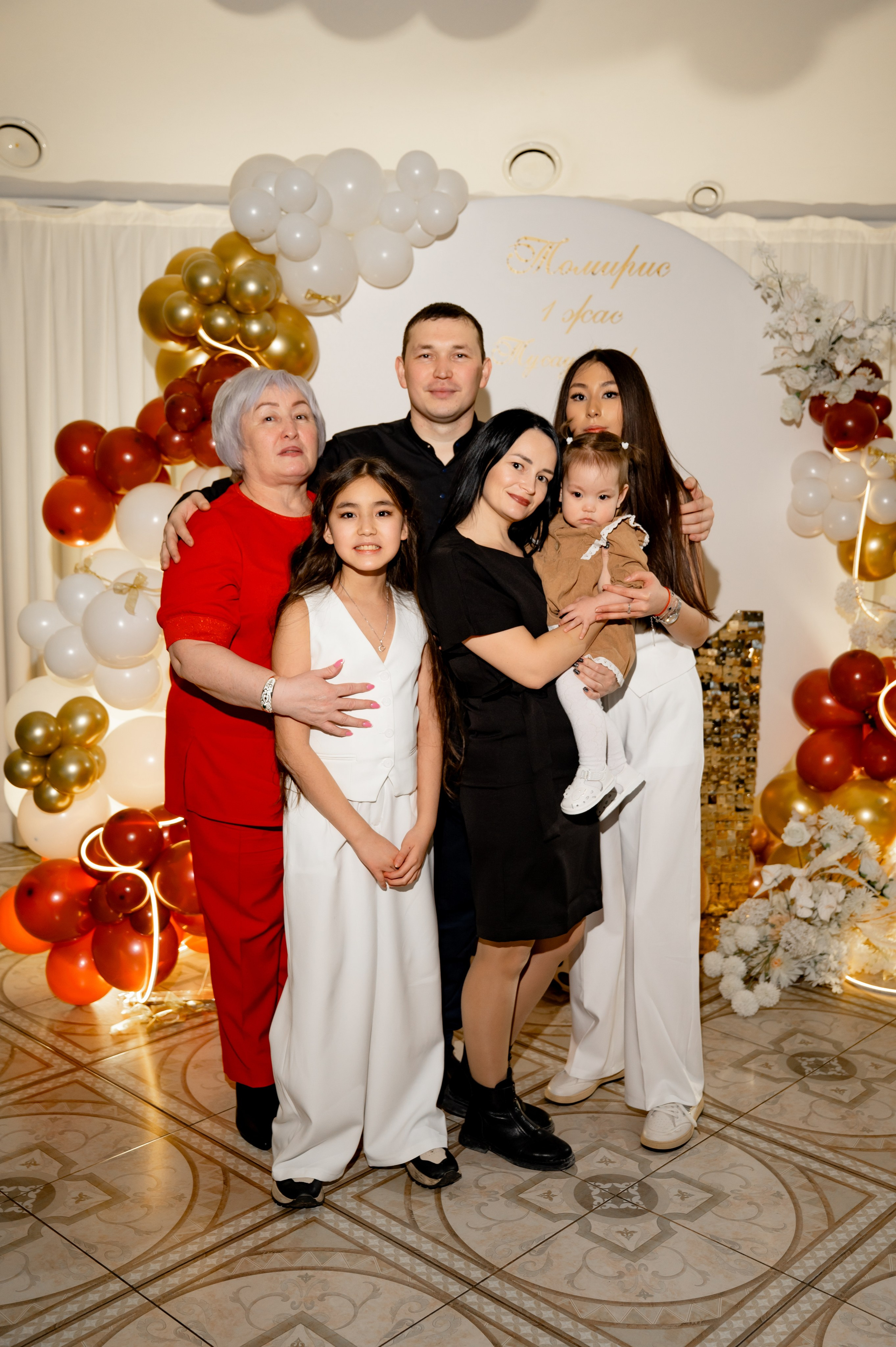 Томирис 1 Жас. Свадебный и портретный фотограф