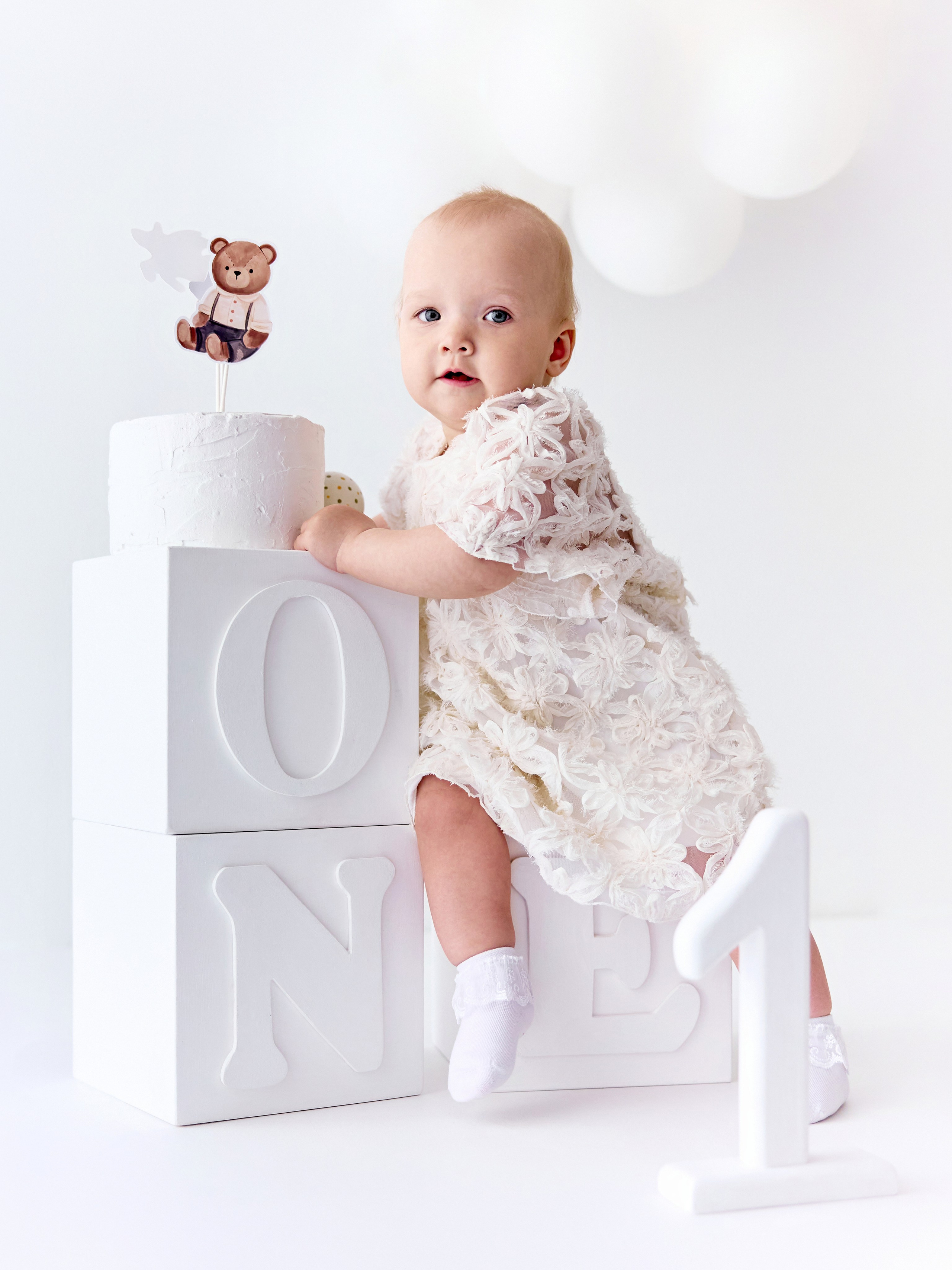 Годовасие — детская фотосессия в студии