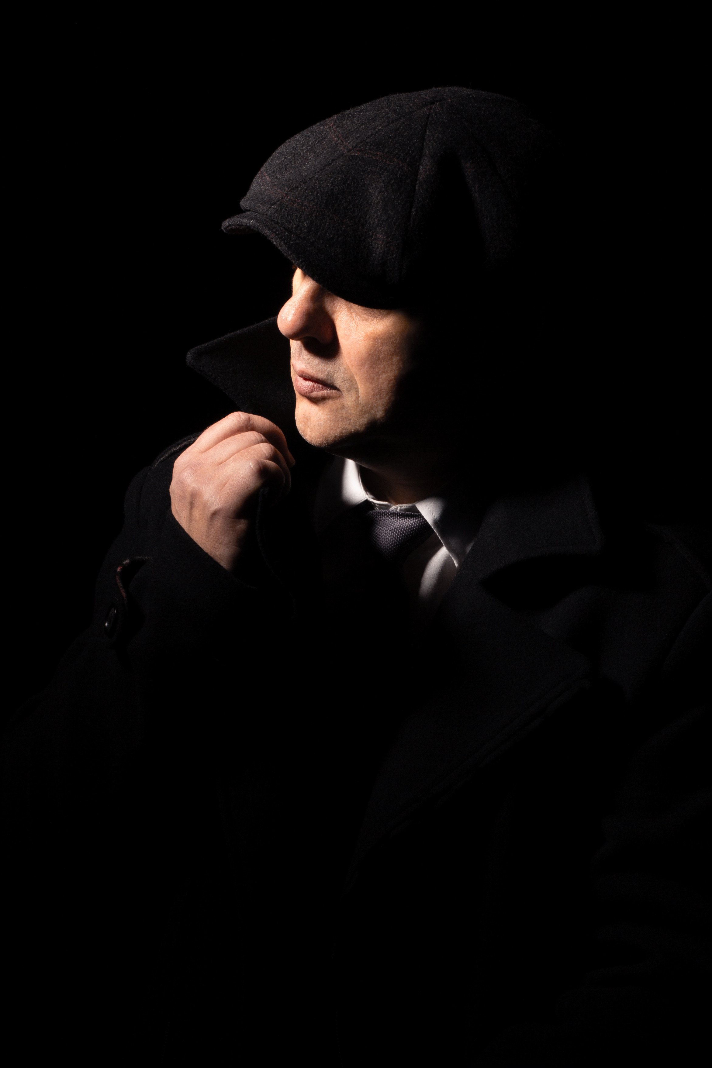 Фотосессия в стиле острых козырьков.