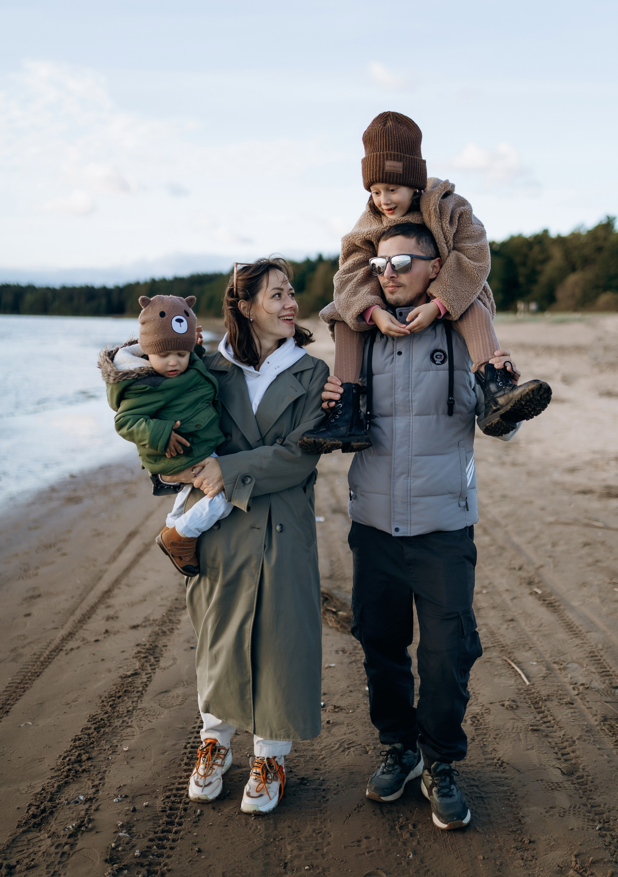 Кристина, Ика, Тео и Давид. Фотограф Виктория Дунаевская в Санкт Петербурге