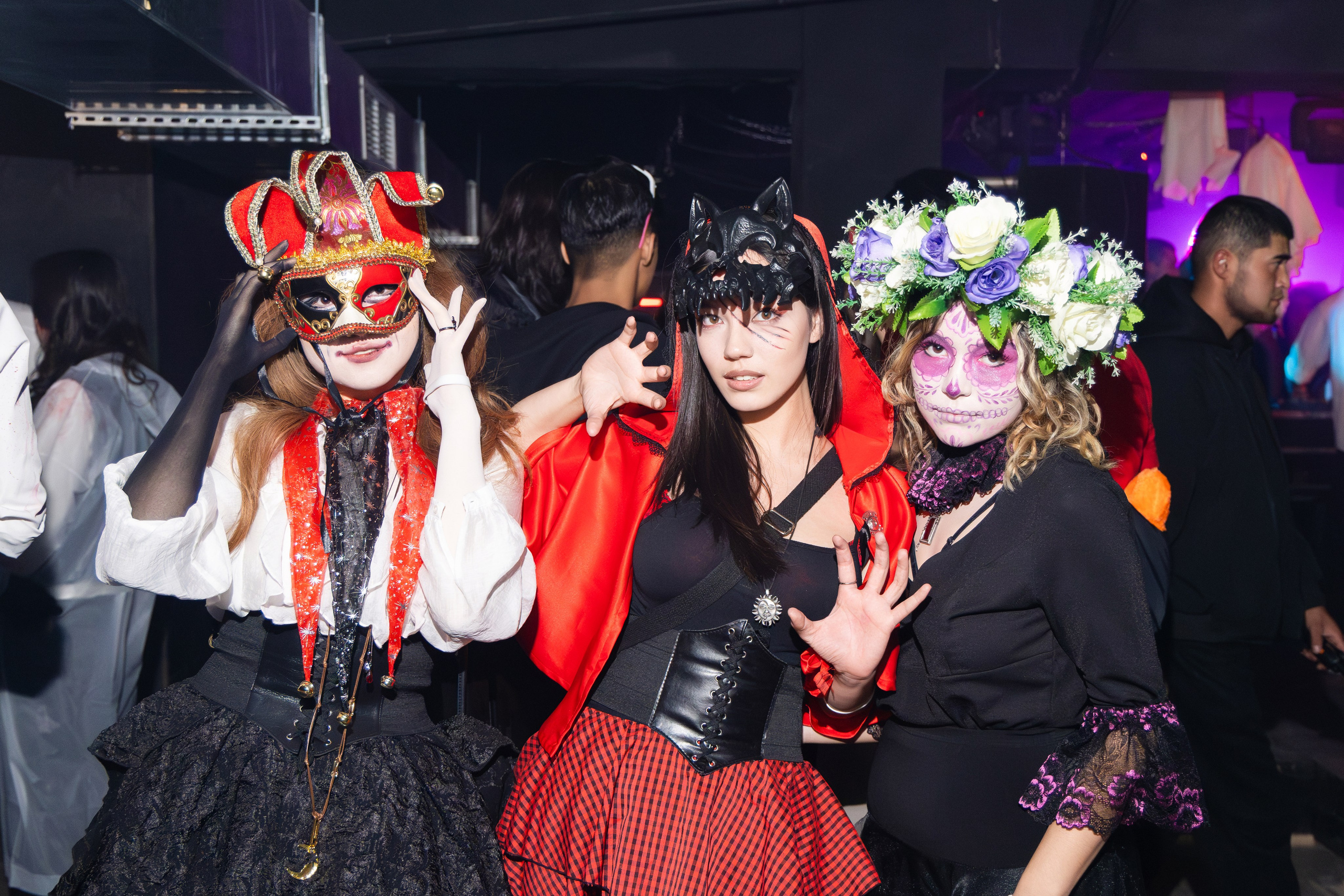 ВЫШКА WAVE — HALLOWEEN. Портретный фотограф в Алматы