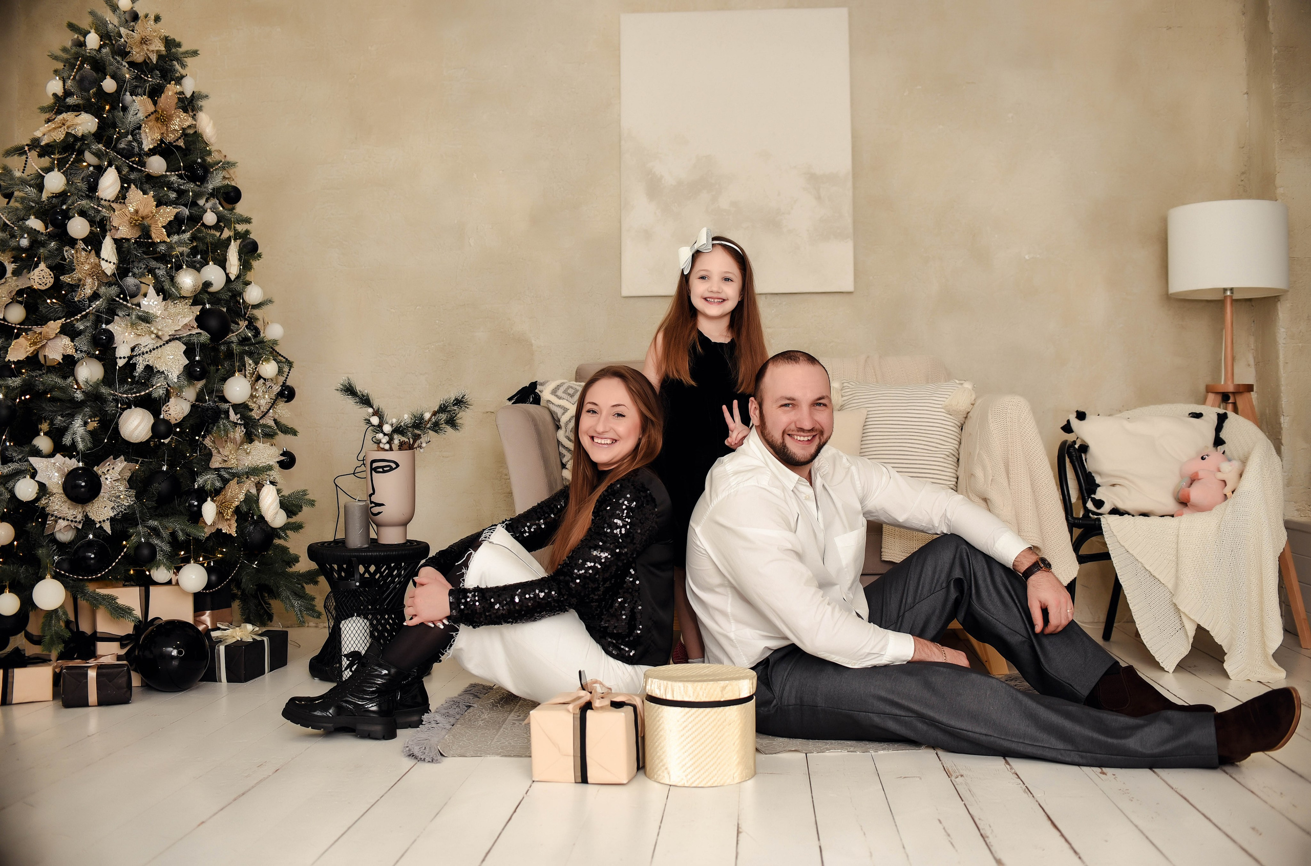 Новогодняя семейная. Свадебный, семейный, детский, контент фотограф в Омске Максим Ильин
