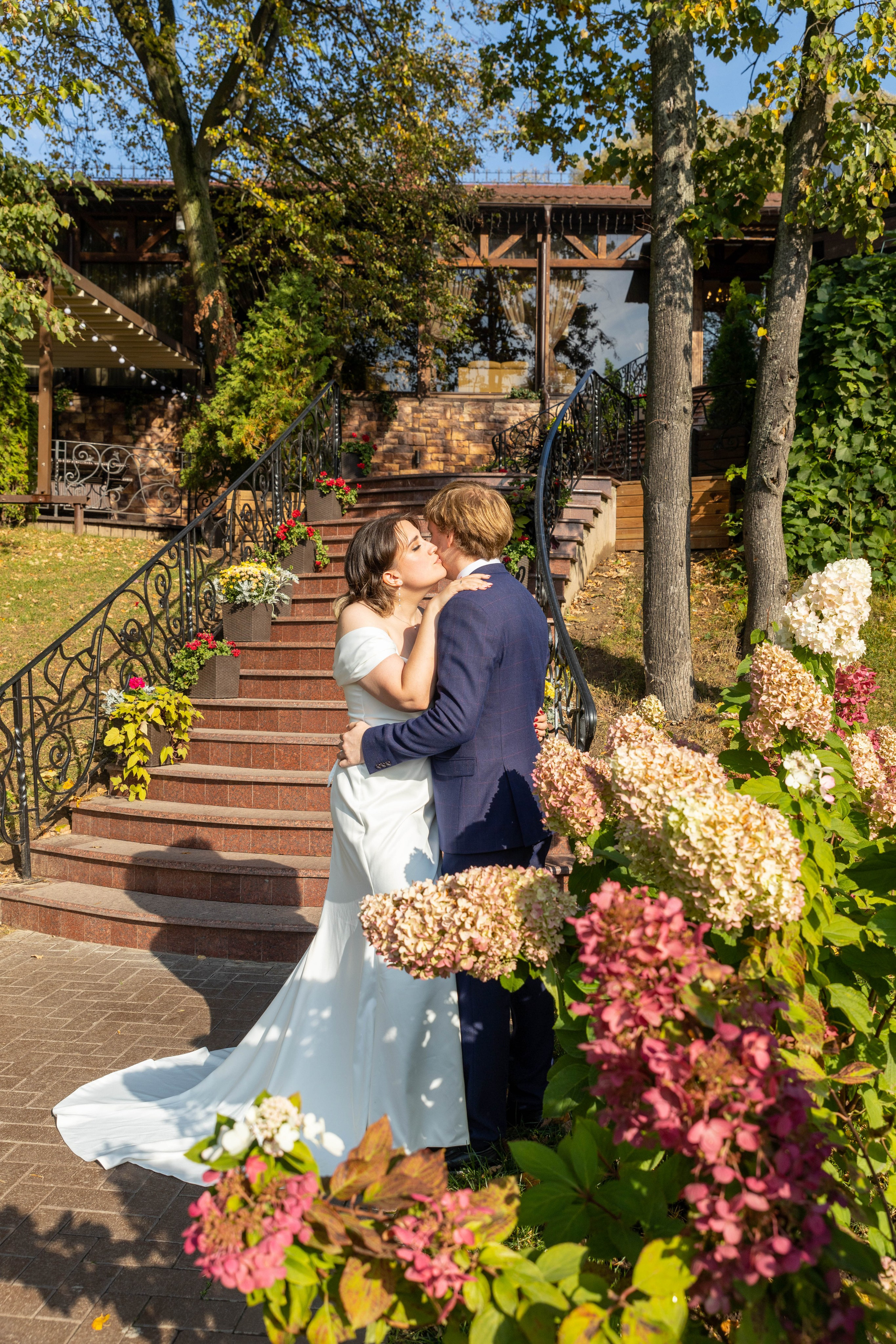 Свадебный день в Москве. Свадебный фотограф Александра Мяскова