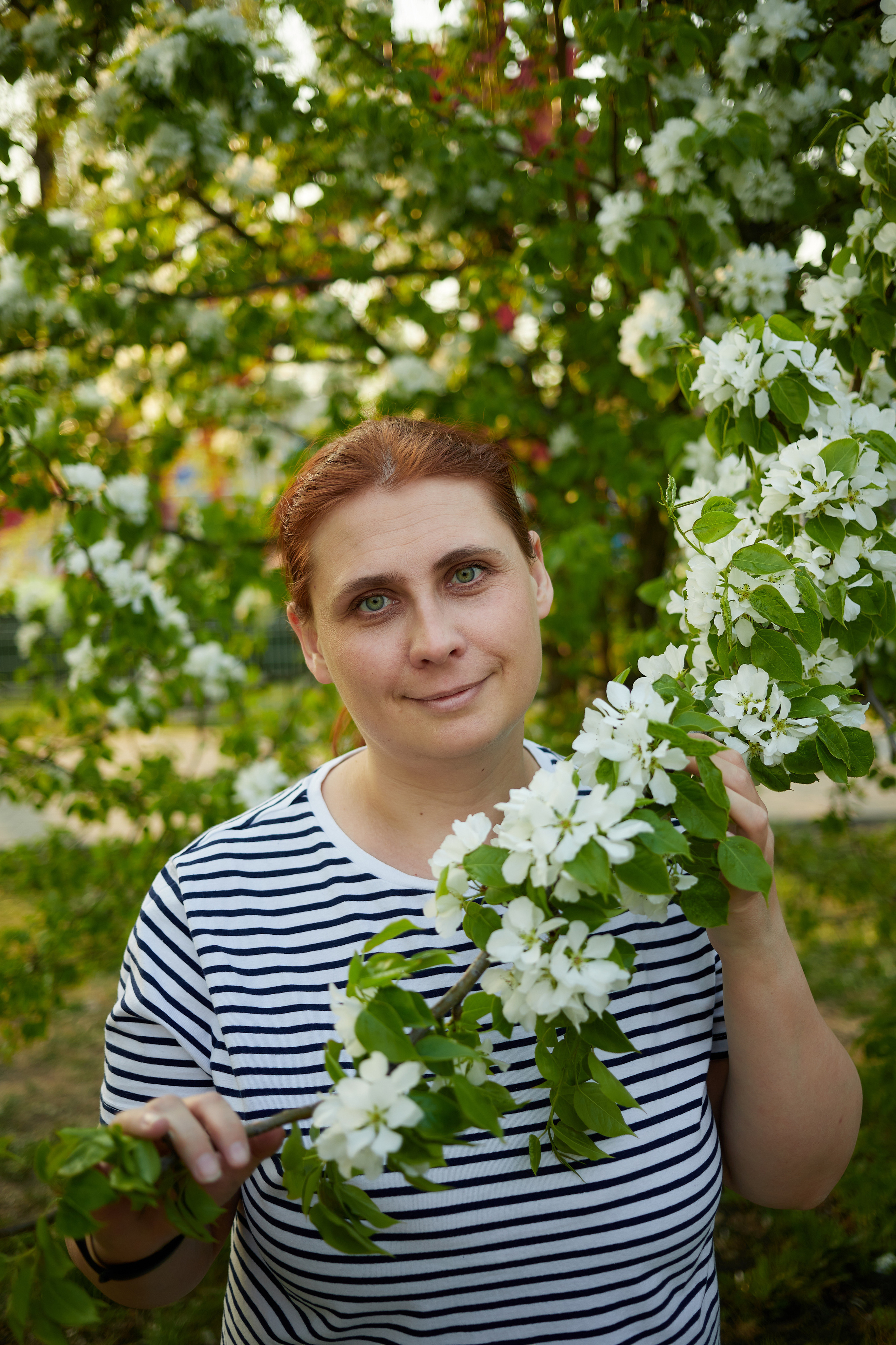 В яблонях. Портретный и репортажный фотограф в Тюмени | Соколов Дмитрий