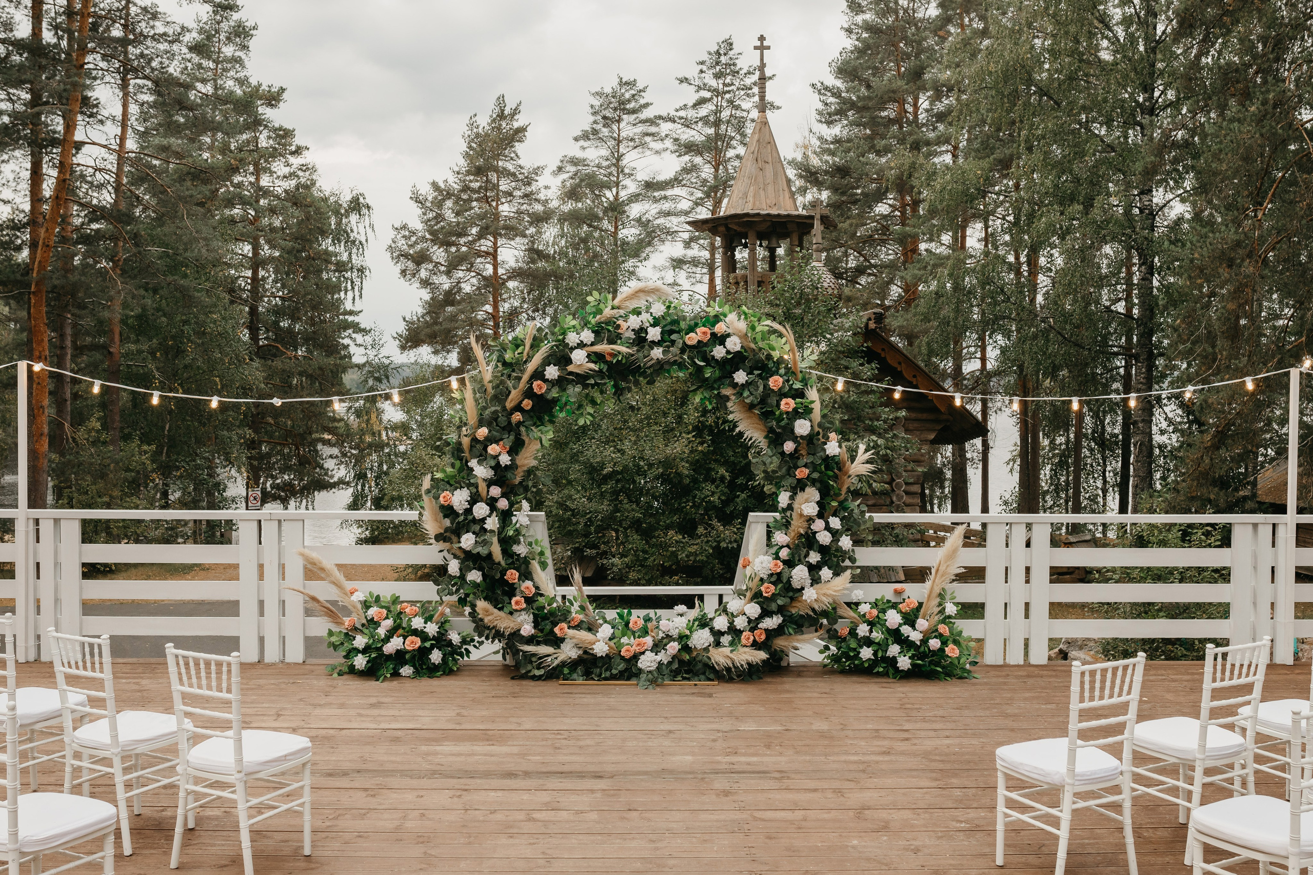 Свадебная фотосессия на природе. Свадебный фотограф в Санкт-Петербурге Игорь Бабенко