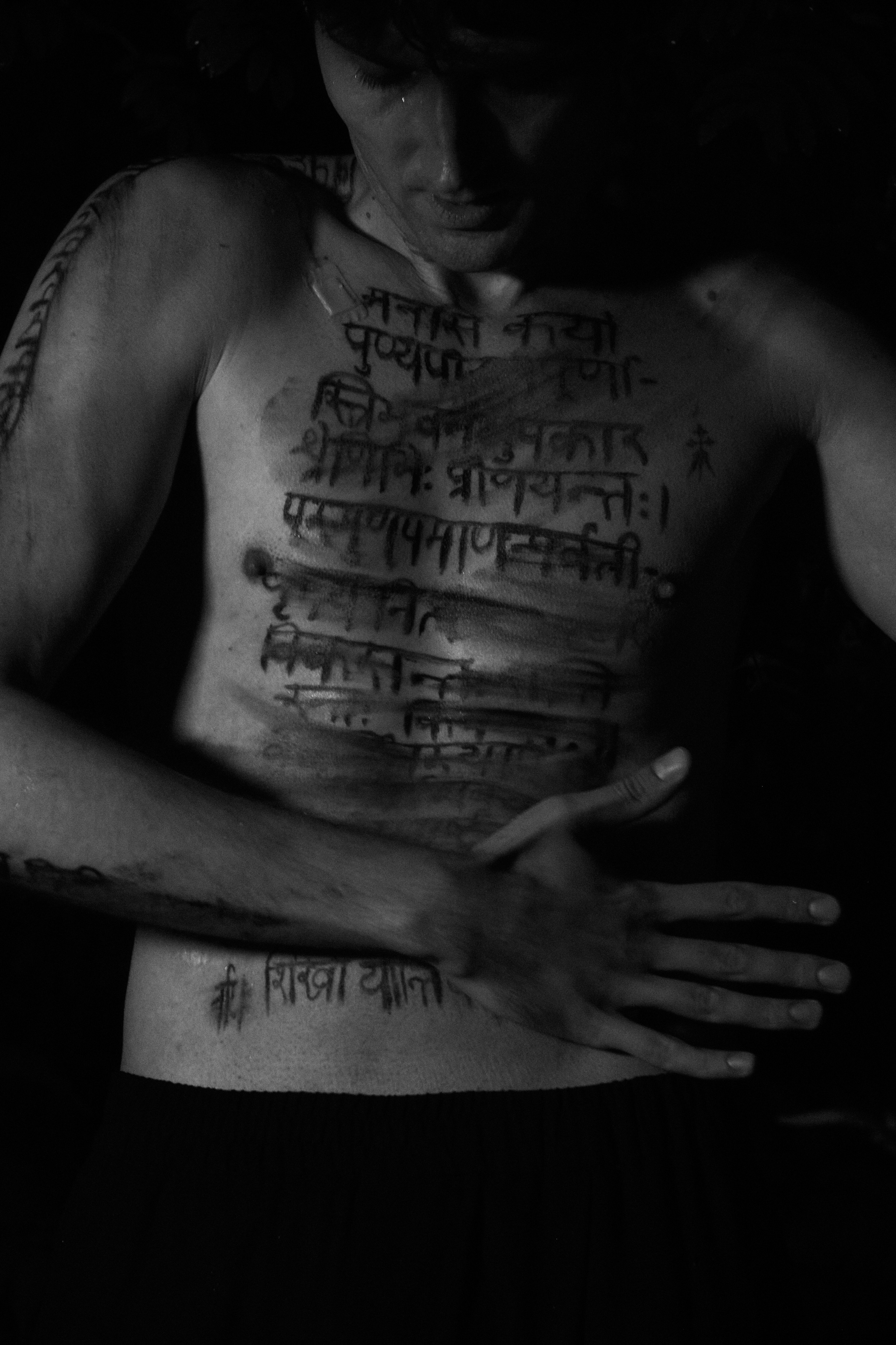 The body as broken manuscript. Фотограф Елизавета Маслова. Москва. Art, Fashion