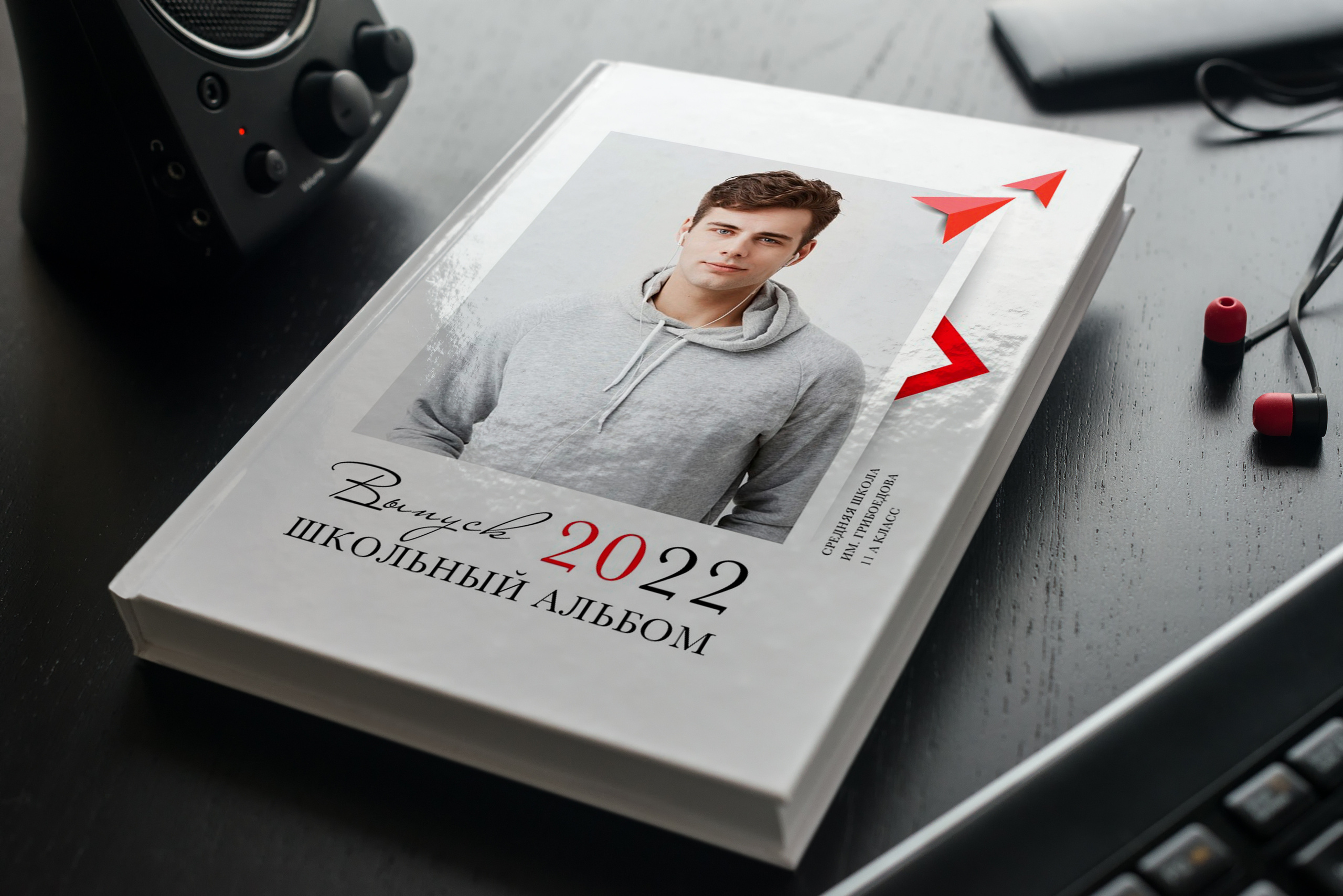 Варианты дизайнов школьных альбомов