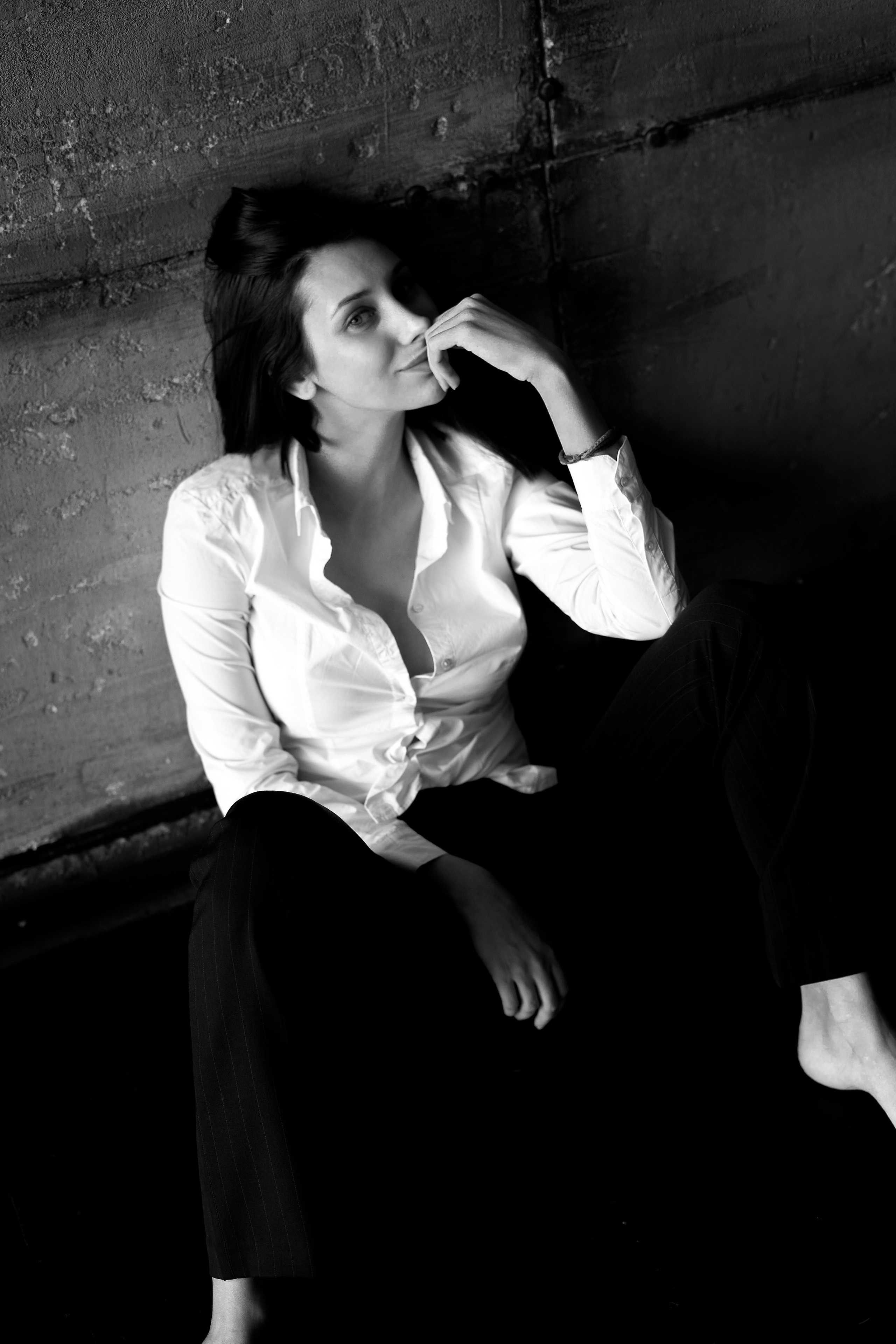 Черно-белый эмоциональный портрет