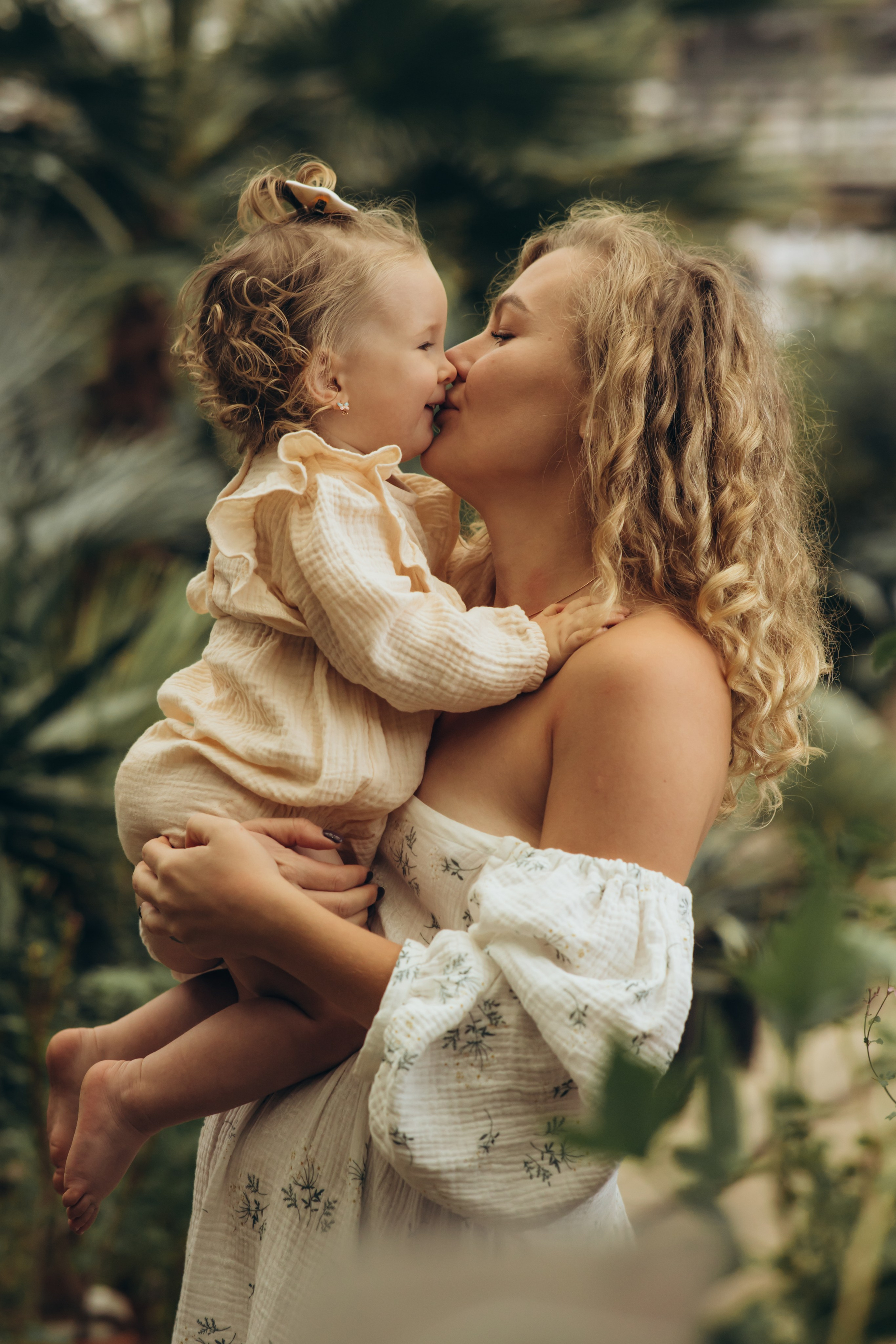 В оранжерее. Семейный фотограф Москва Юлиана Фетисова