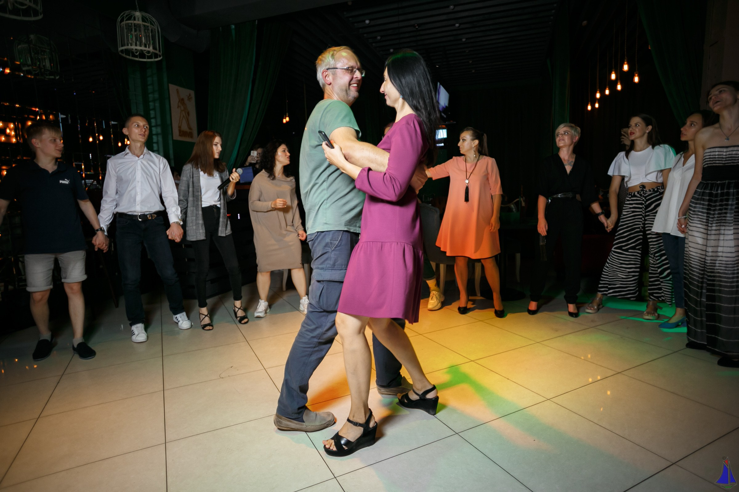 Караоке бар Bravo. Фотограф в Воронеже Иван Самодуров