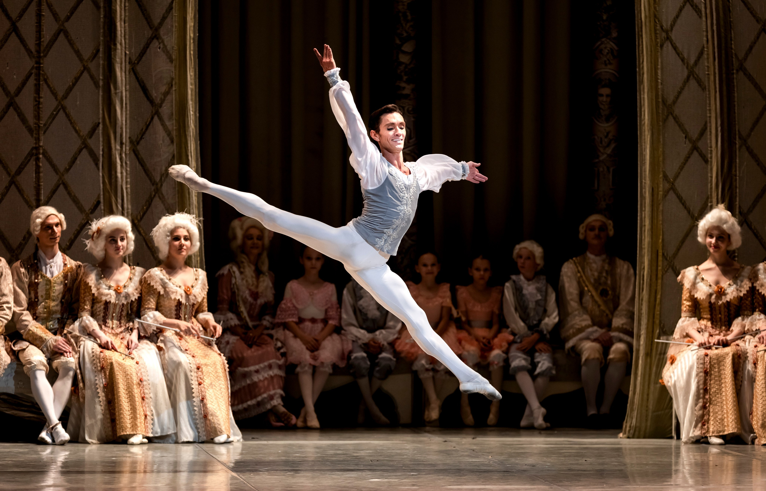 Коппелия. Балет Наталии Касаткиной и Владимира Василёва. Балетный фотограф Москва Майоров Николай