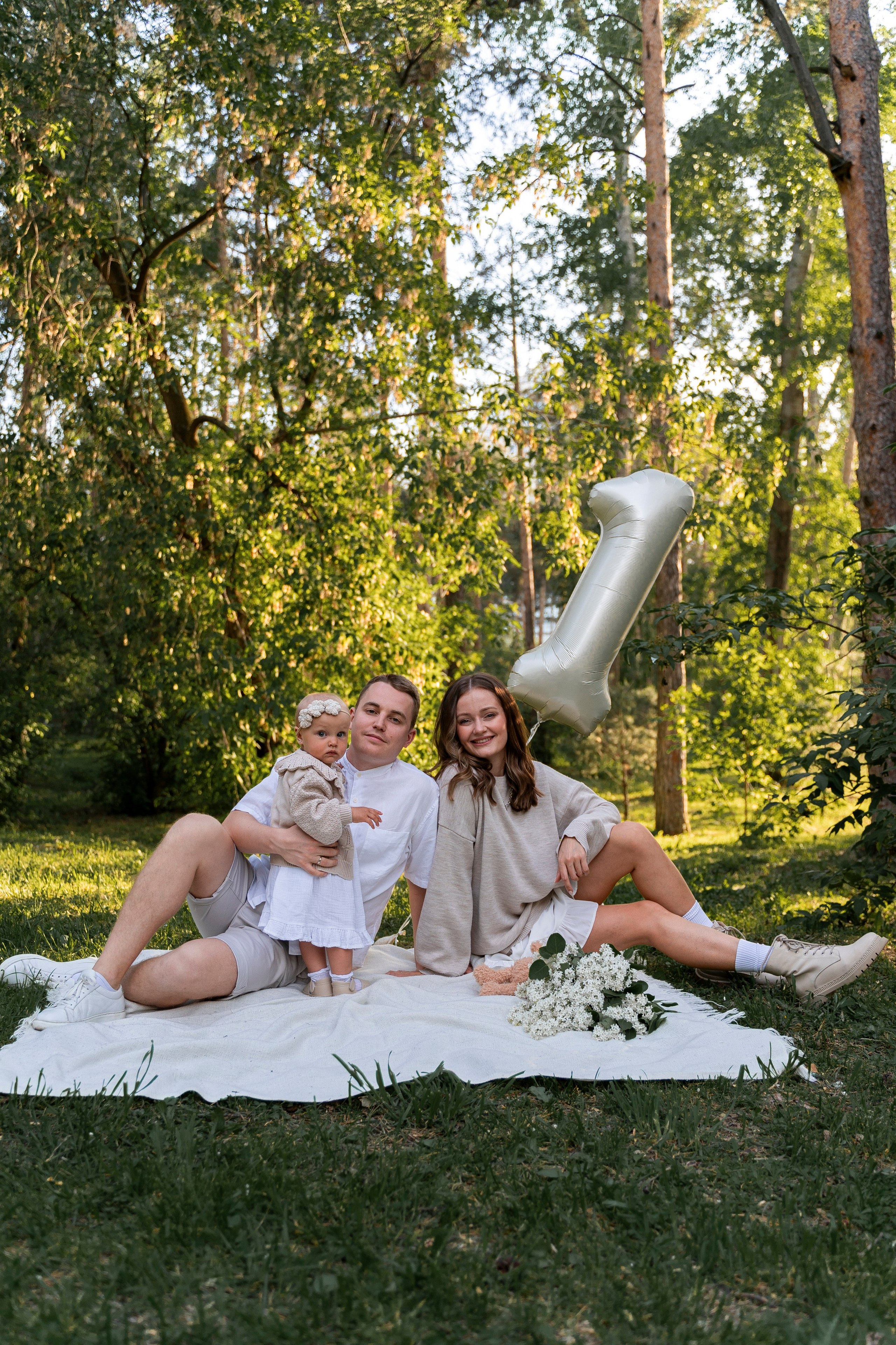 Виталя, Таня и Адель. Волик Мария