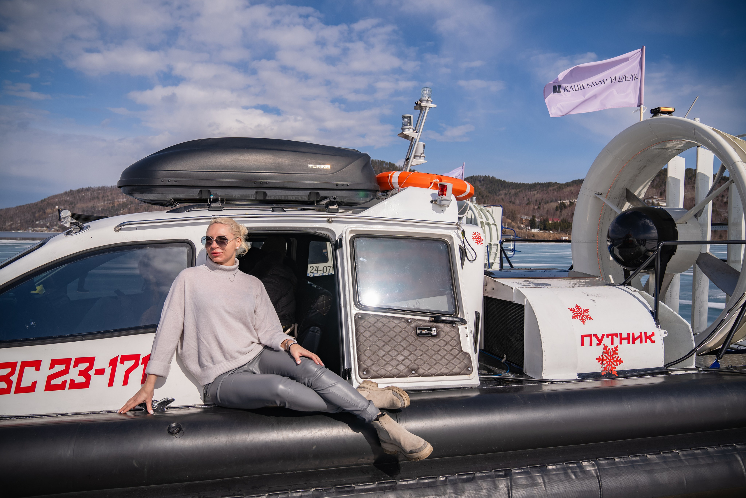 Байкал. Листвянка. Прогулка на Хивусах. Занимаюсь профессиональной фотографией и живу рядом с Байкалом. Работаю в разных жанрах