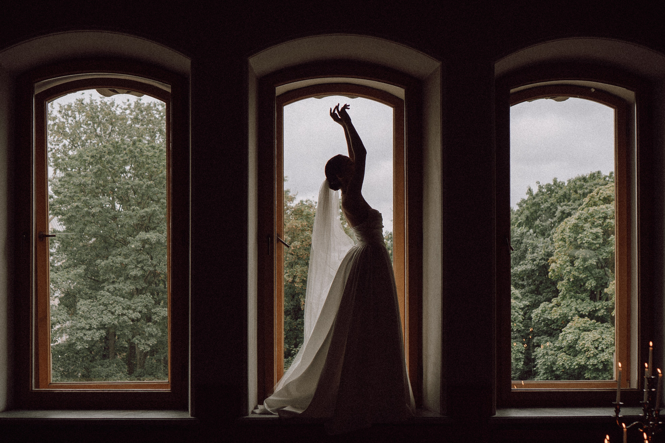 СВАДЕБНАЯ ПРОГУЛКА В САНТК-ПЕТЕРБУРГЕ (ИСАКИЕВСКИЙ СОБОР, ЗИМНЯЯ КАНАВКА, ЭРМИТАЖ И БОЛЬШАЯ МОРСКАЯ УЛИЦА). Профессиональный фотограф, Санкт-Петербург — Виктория Богомолова