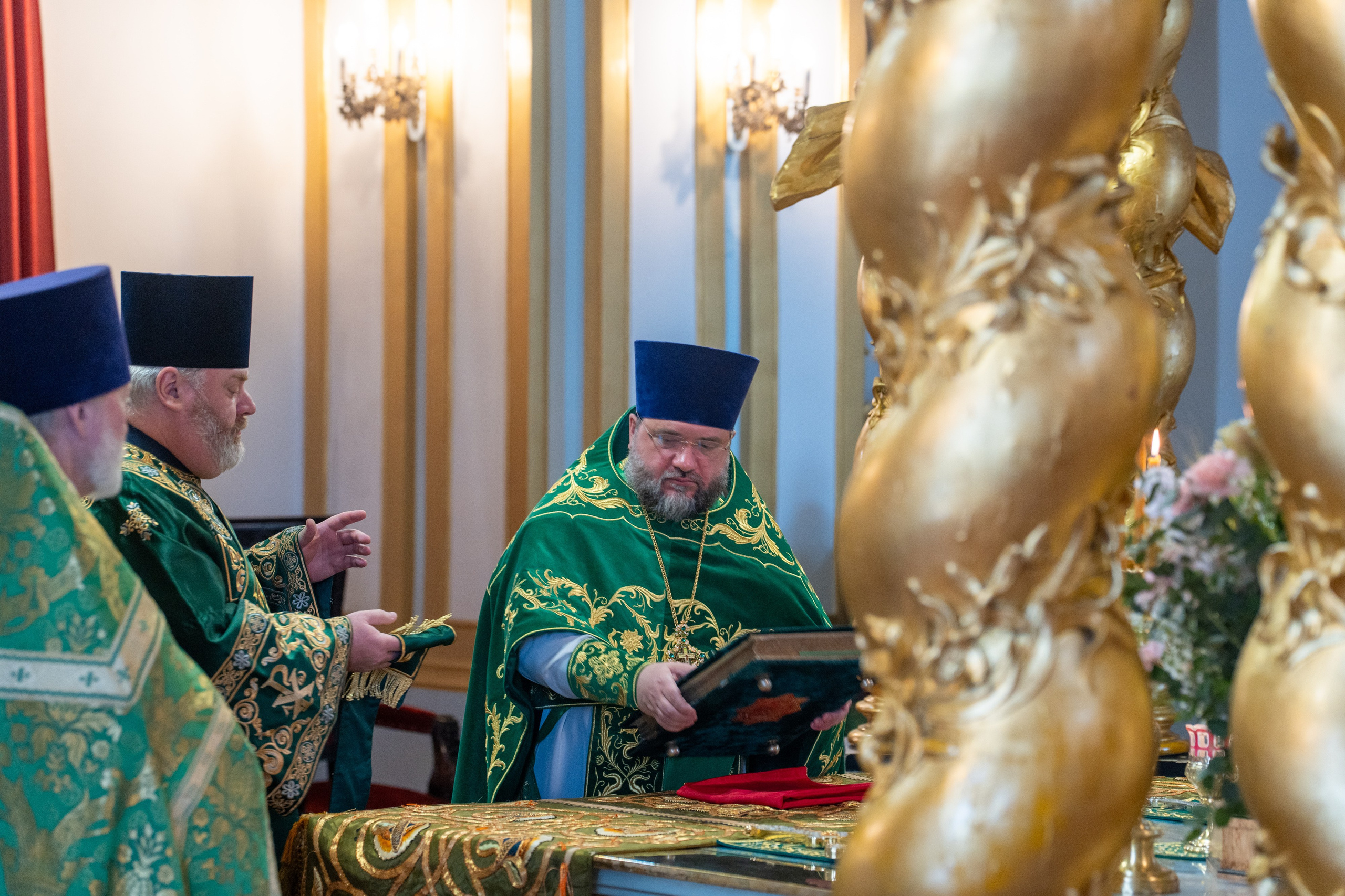 НЕДЕЛЯ 8-Я ПО ПАСХЕ. ДЕНЬ СВЯТОЙ ТРОИЦЫ. ПЯТИДЕСЯТНИЦА. НИКОЛО-БОГОЯВЛЕНСКИЙ МОРСКОЙ СОБОР