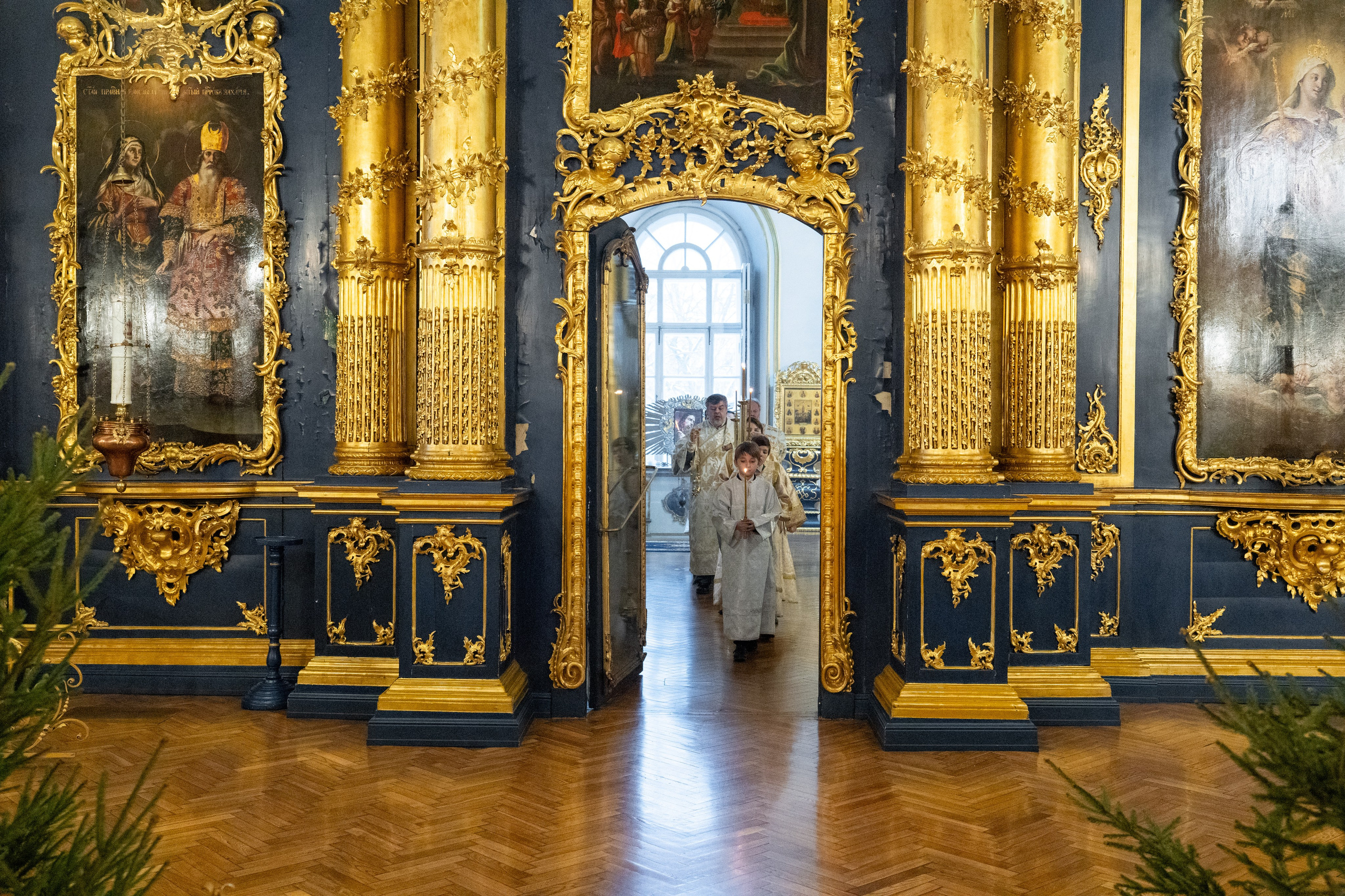 Неделя 31-я по Пятидесятнице, по Рождестве Христовом. Попразднство Рождества Христова. Правв. Иосифа Обручника, Давида царя и Иакова. НИКОЛО-БОГОЯВЛЕНСКИЙ МОРСКОЙ СОБОР