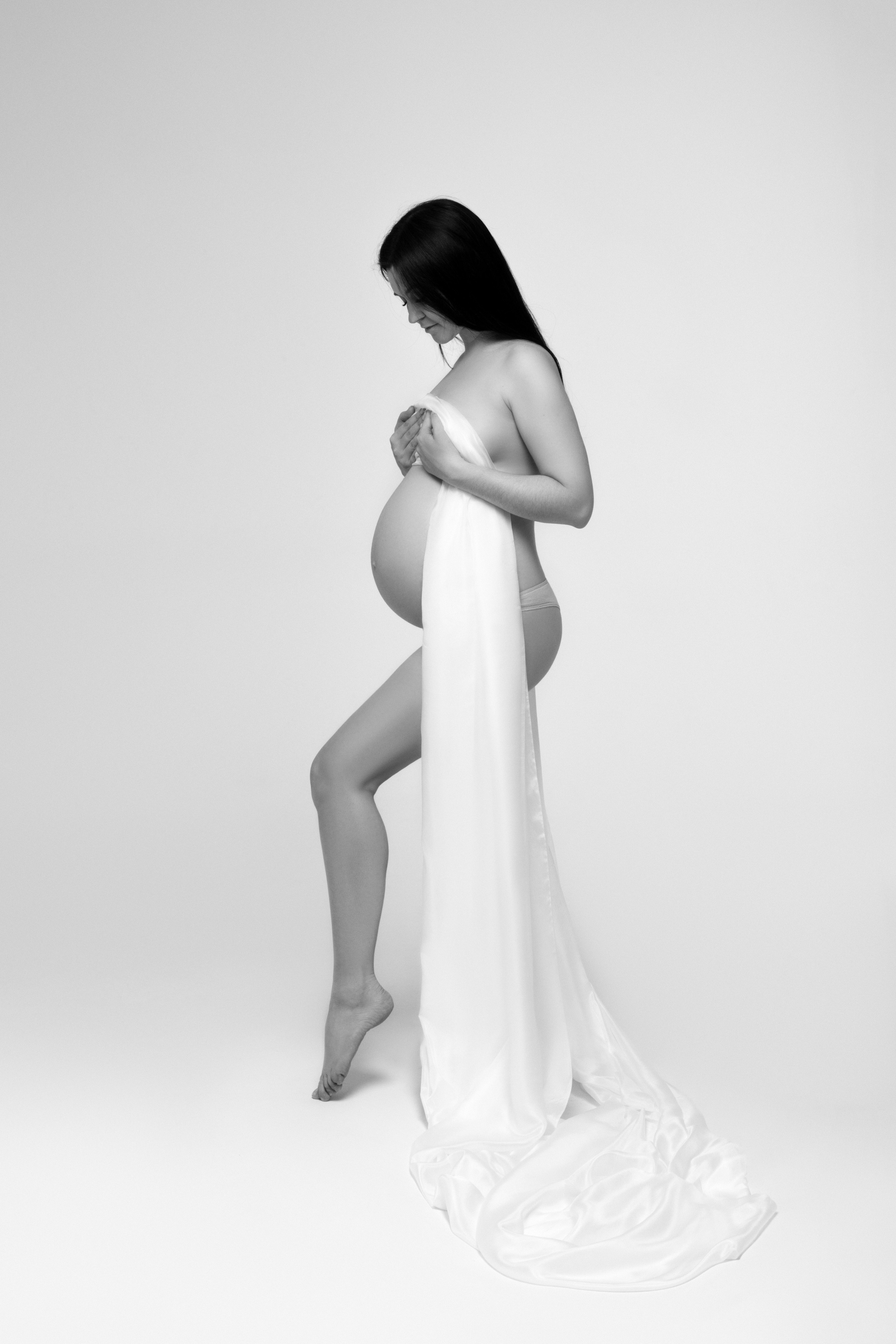 Кадры со статичной тканью. Фотограф беременности в Крыму Бобкова Ирина