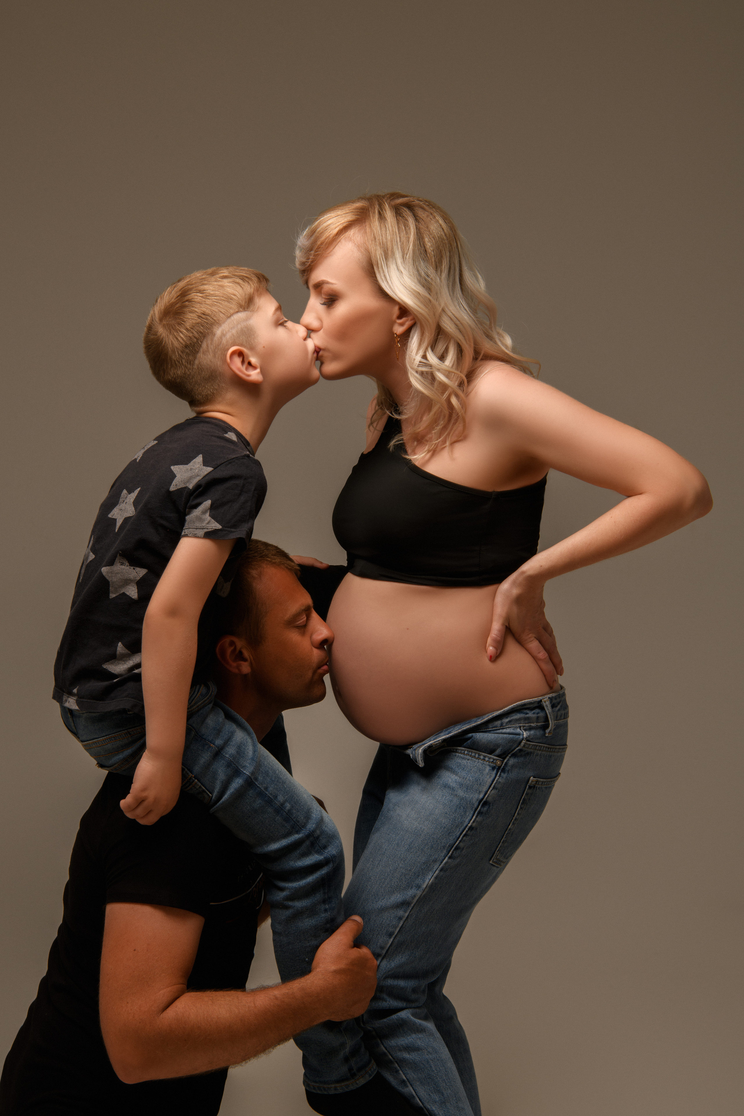 Семейные кадры. Фотограф беременности в Крыму Бобкова Ирина