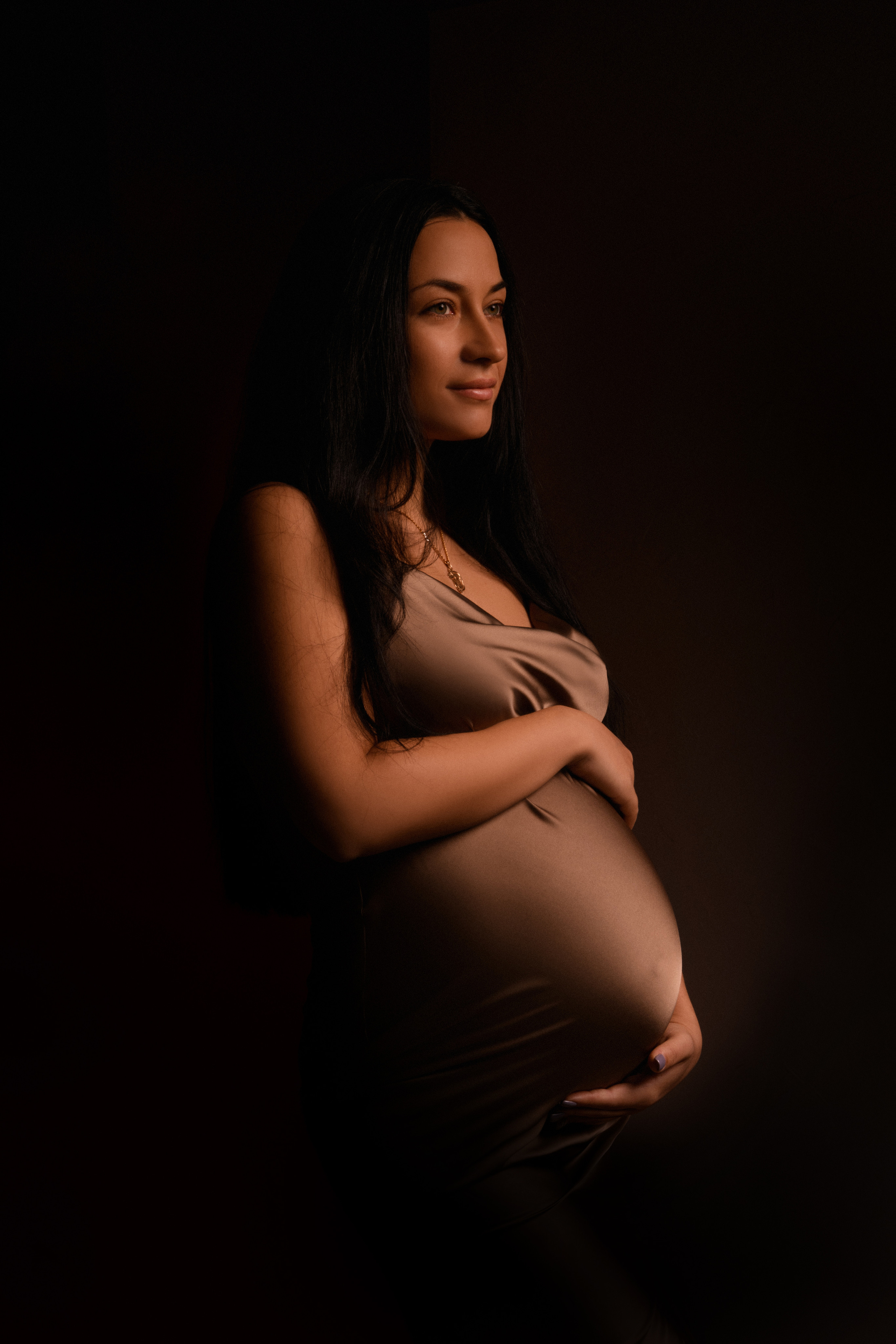 Кадры в тёмном ключе. Фотограф беременности в Крыму Бобкова Ирина