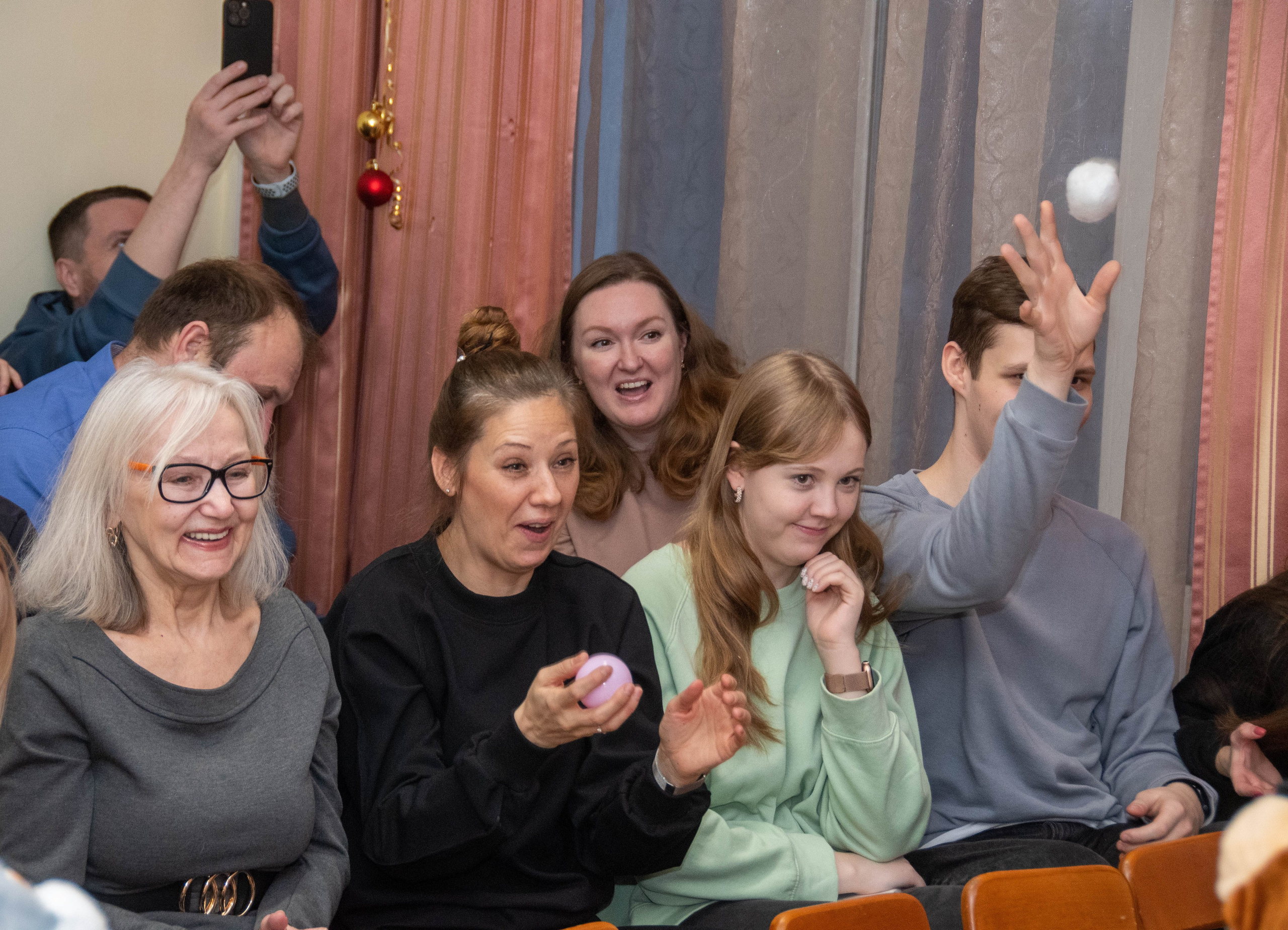 2023 Новый год. Акварель, Первомайка. Репортажный и детский фотограф в Новосибирске