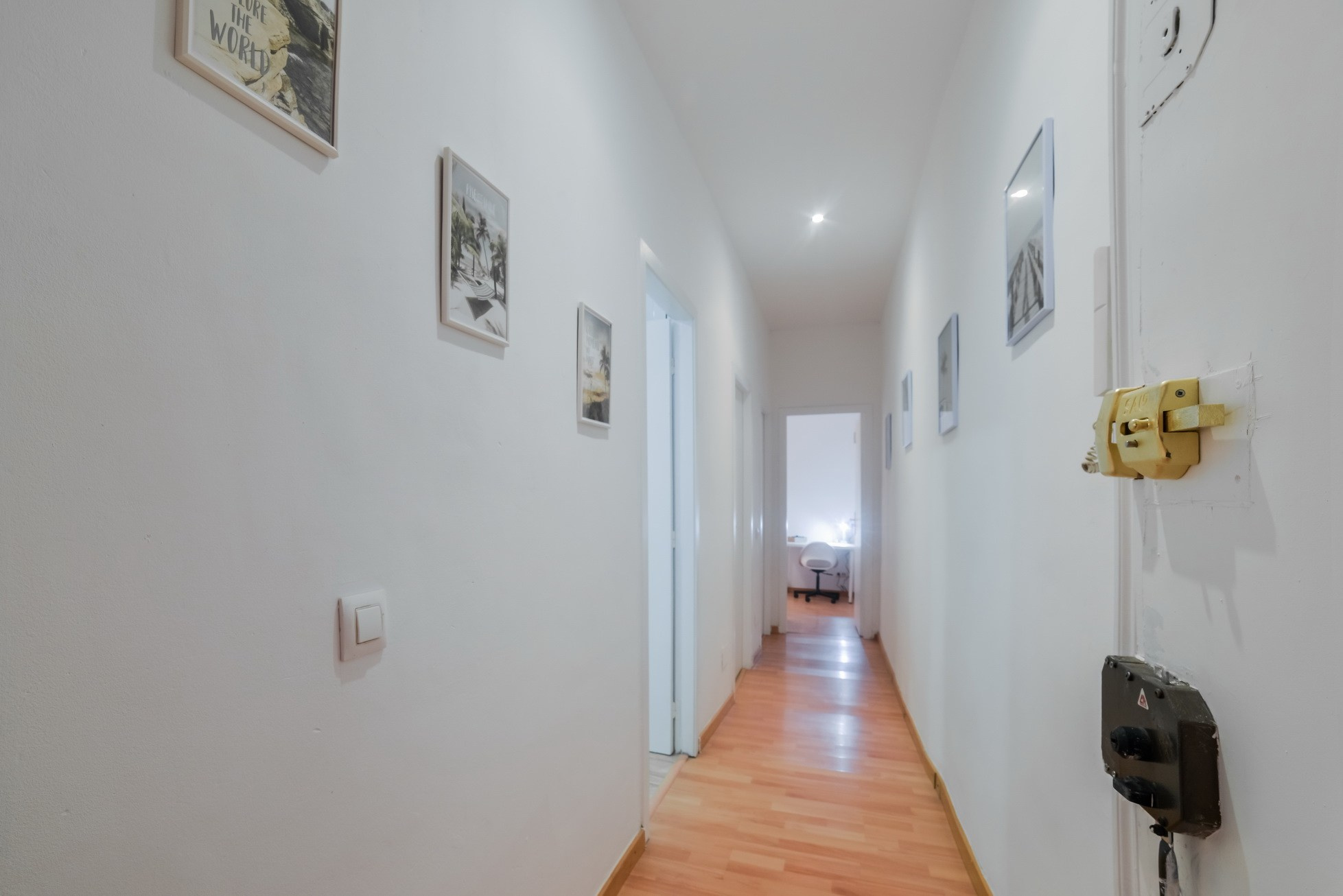 Barcelona. Apartamento para estudiantes. Fotógrafo Aleksandr Rybintsev