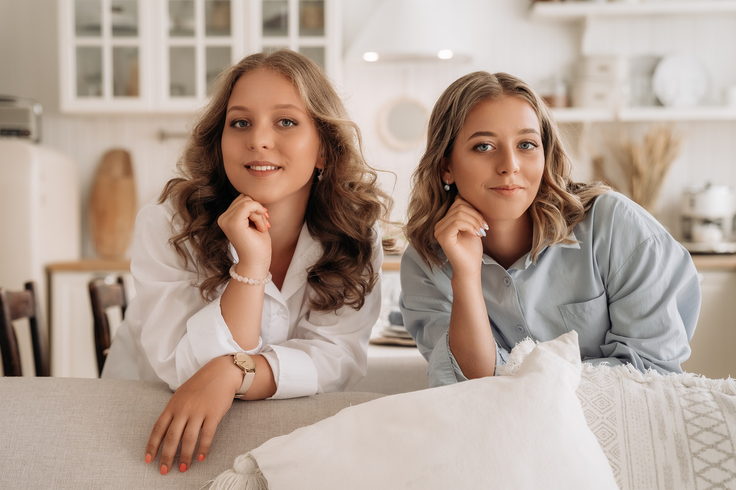 Сёстры. Семейный фотограф СПб Анастасия Василь. Фотосессия на годик