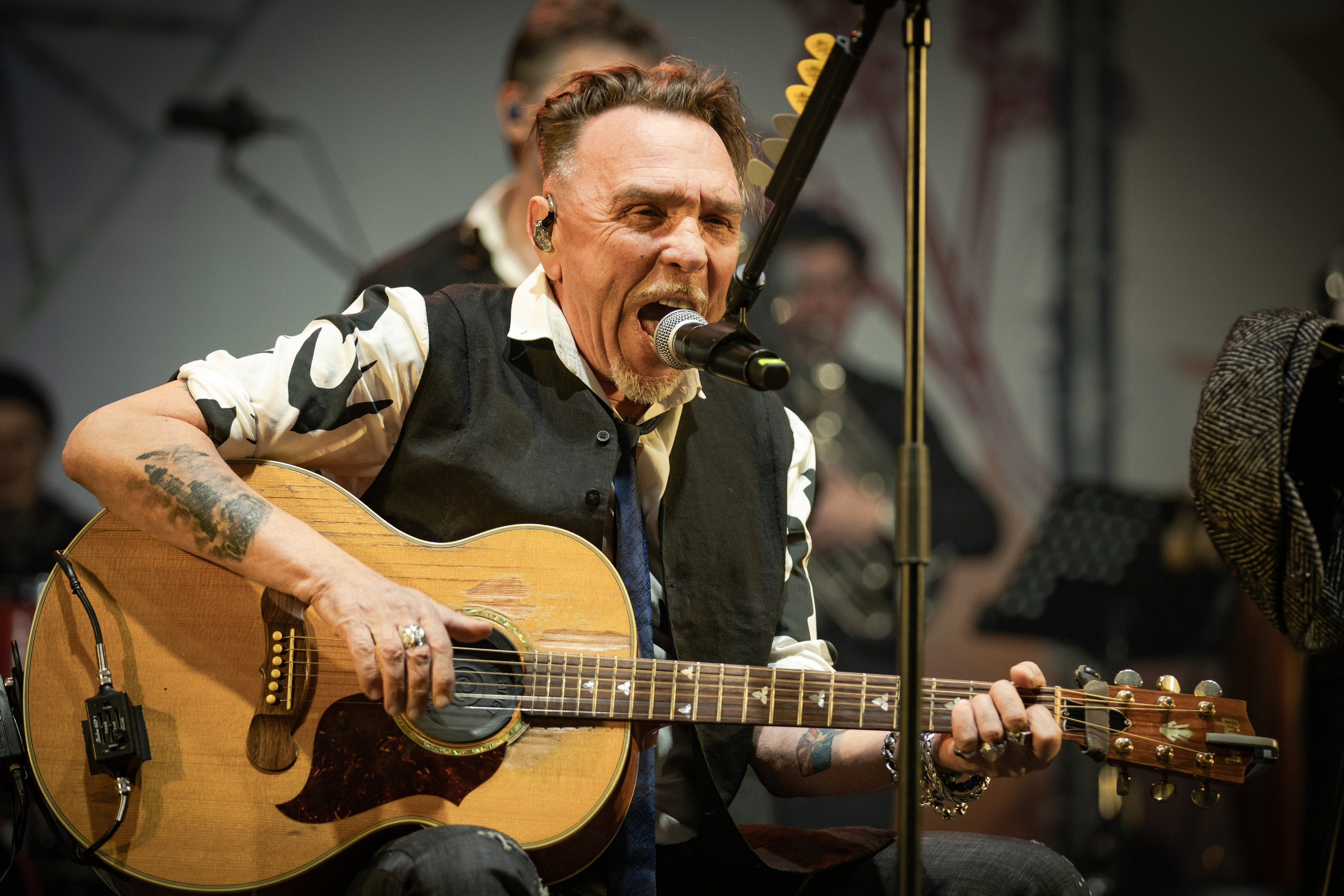 Гарик Сукачев. Фотограф. г. Южно-Сахалинск. Олег Толстов