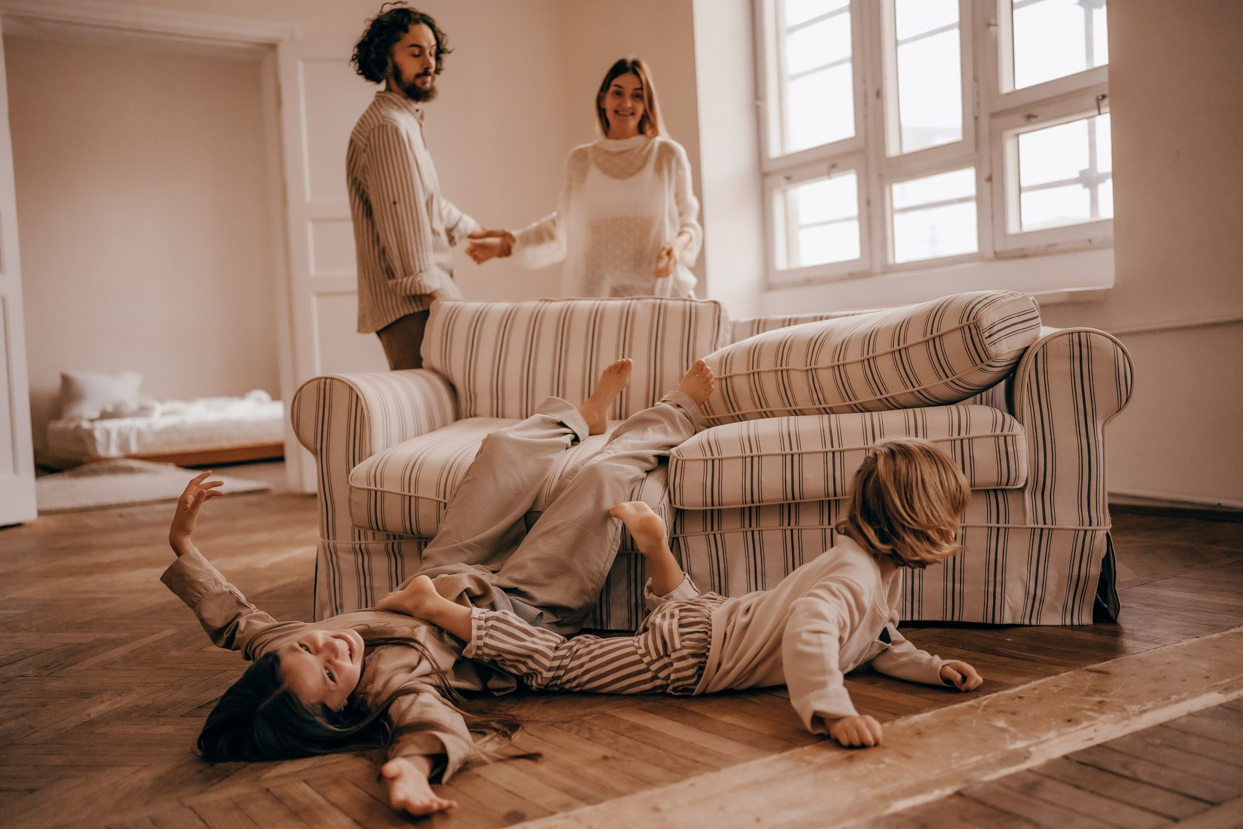 Объятья и немного баловства. Главная