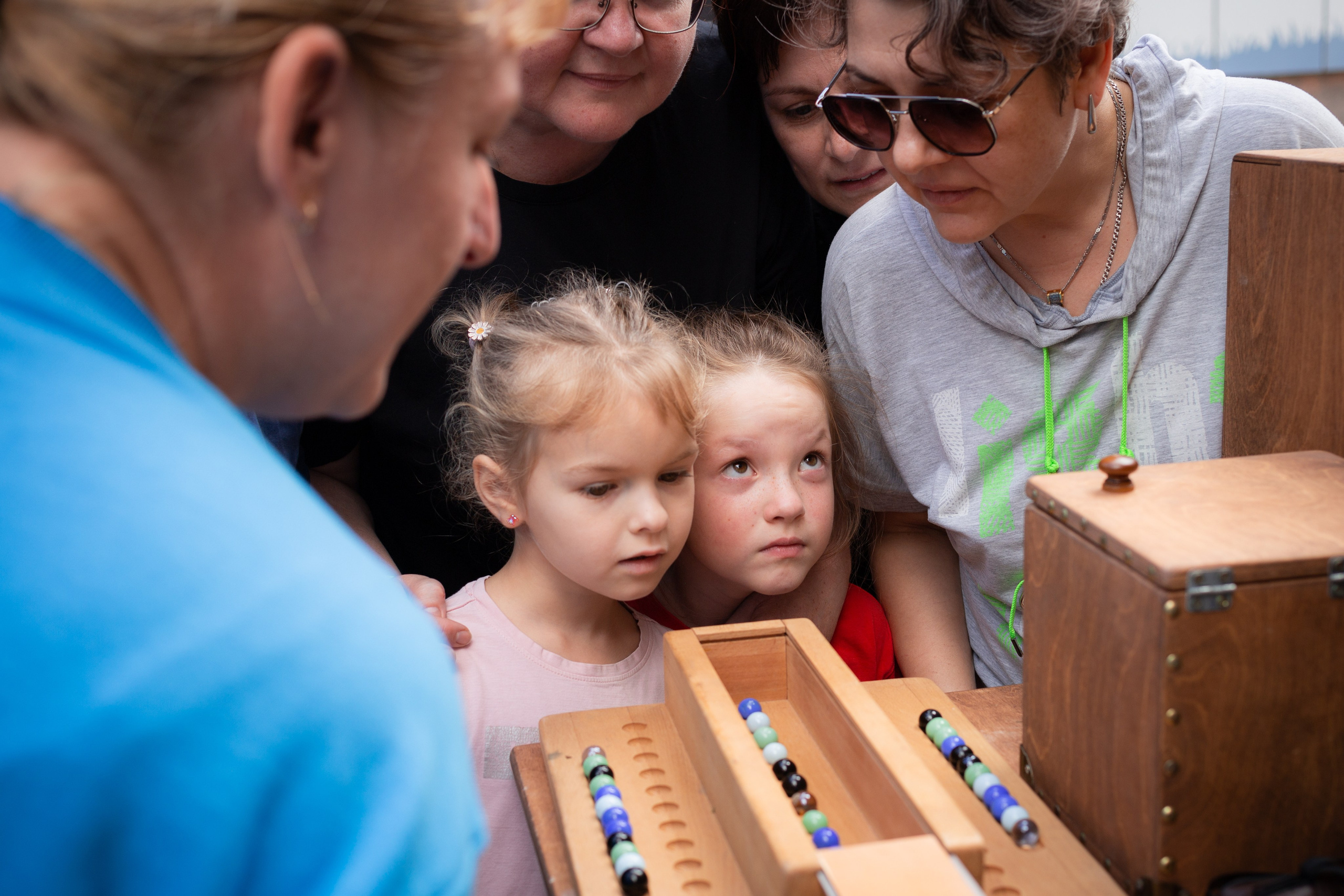 Фотосъемка Форт Боярд в СПБ, репортаж про корпоратив в стиле игры. Портретные фотосессии, контент-съемки, репортаж