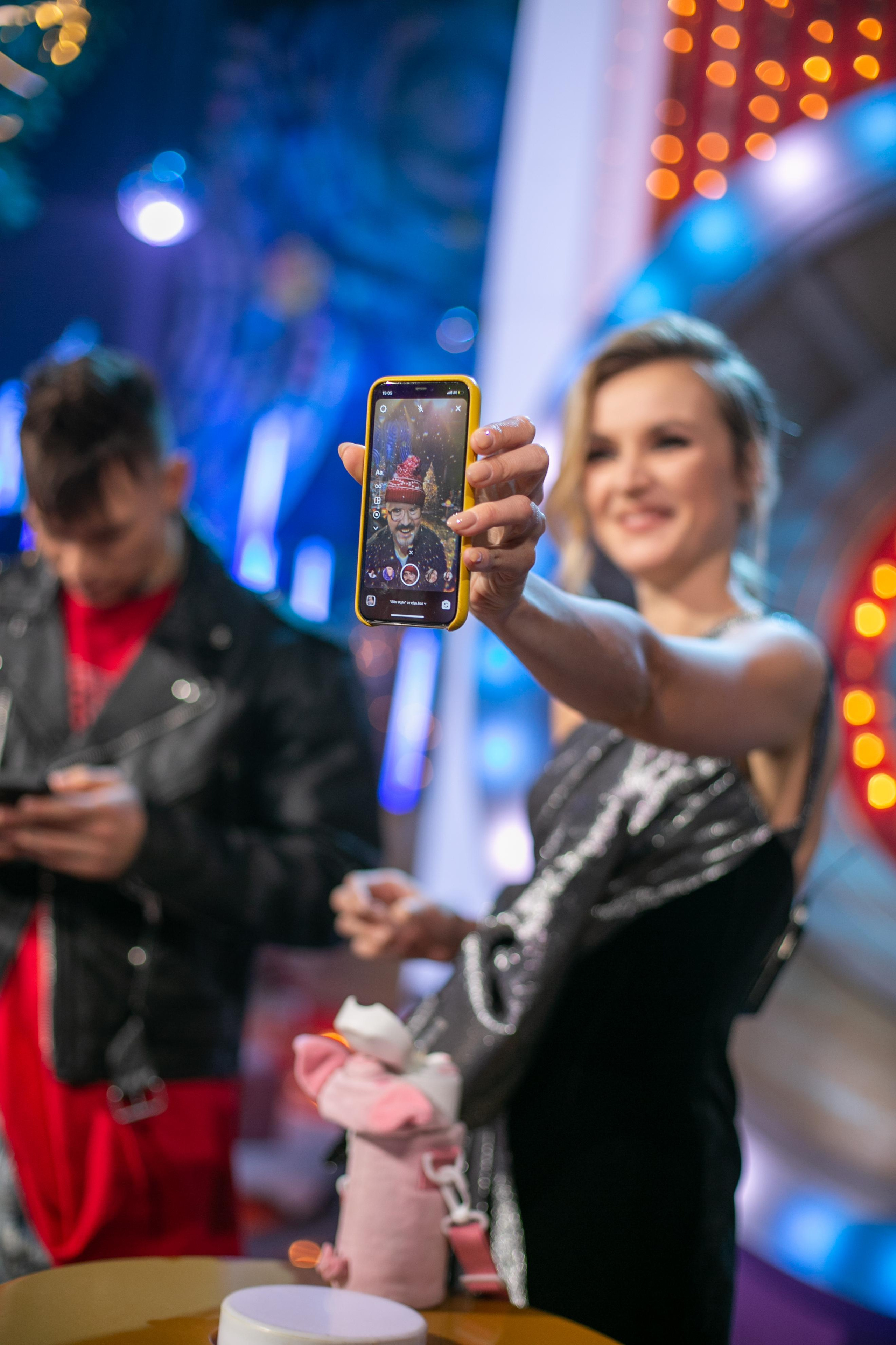 Угадай мелодию 2021. Свадебный и семейный фотограф