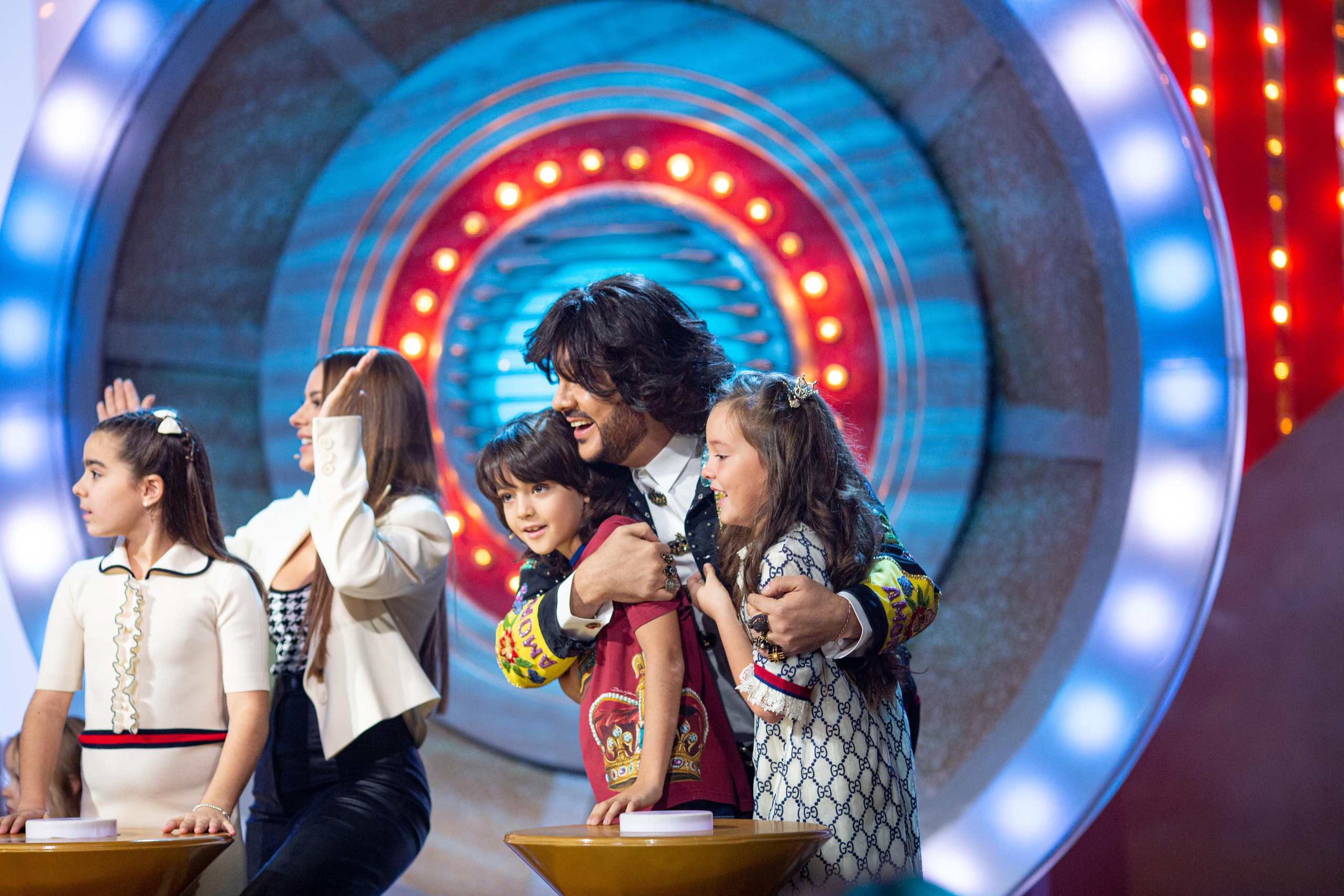 Угадай мелодию 2021. Свадебный и семейный фотограф