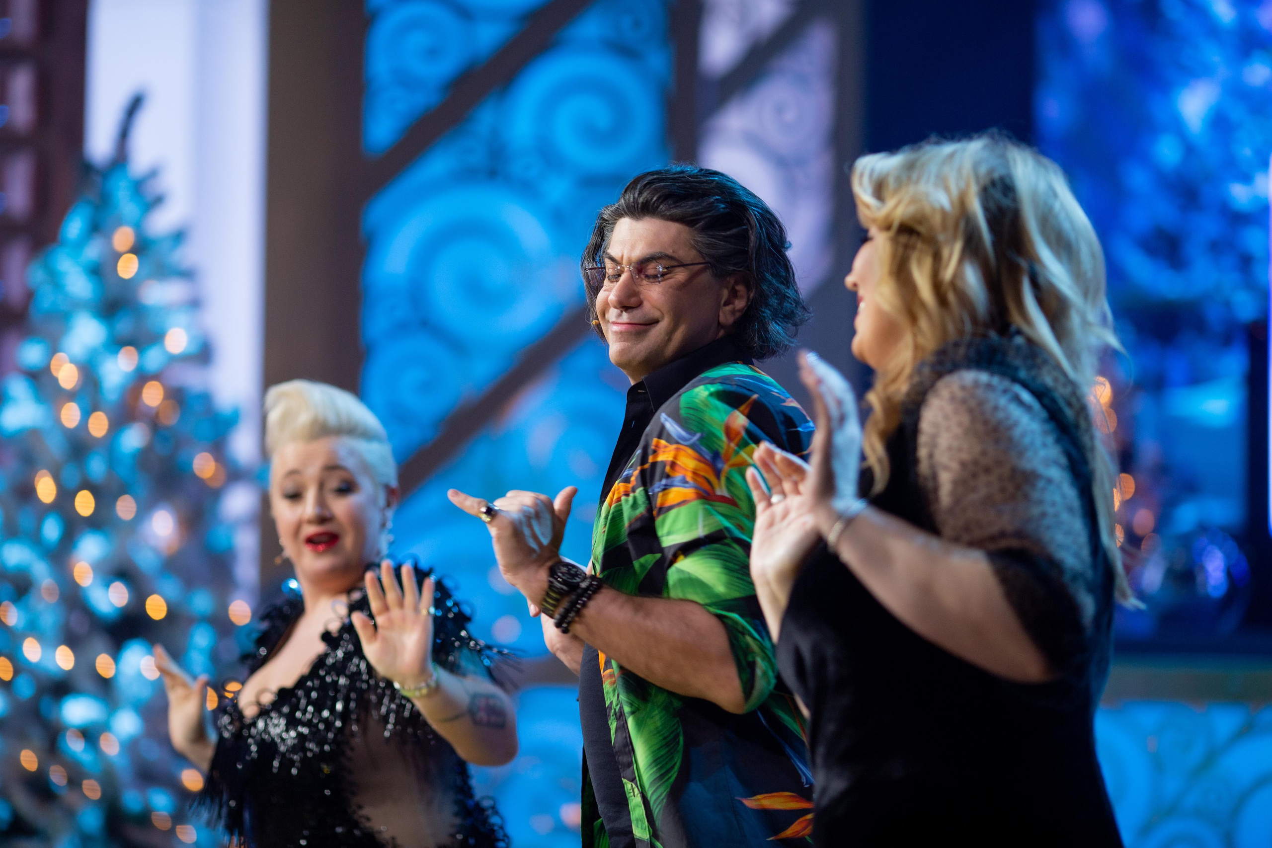 Угадай мелодию 2021. Свадебный и семейный фотограф