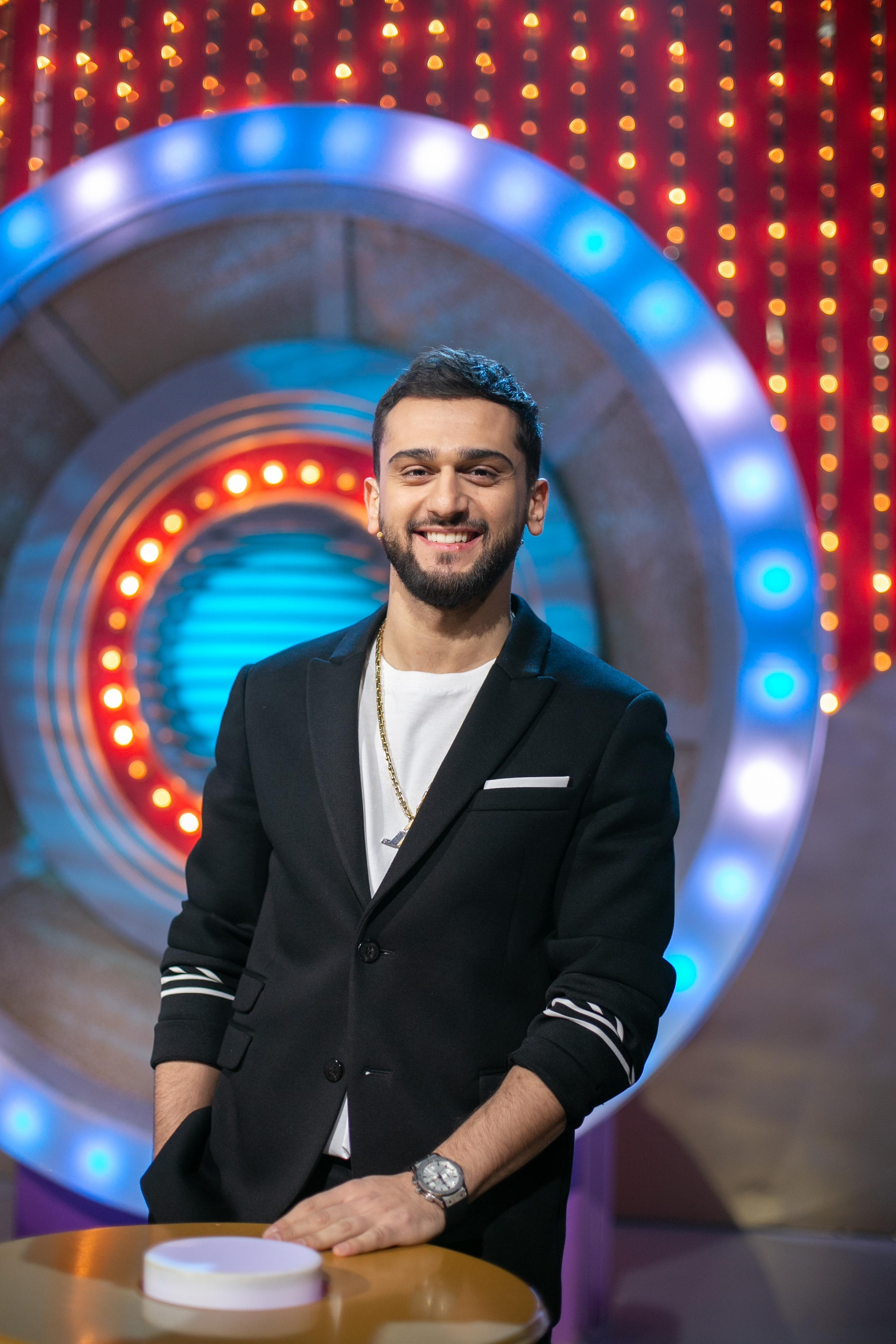 Угадай мелодию 2021. Свадебный и семейный фотограф