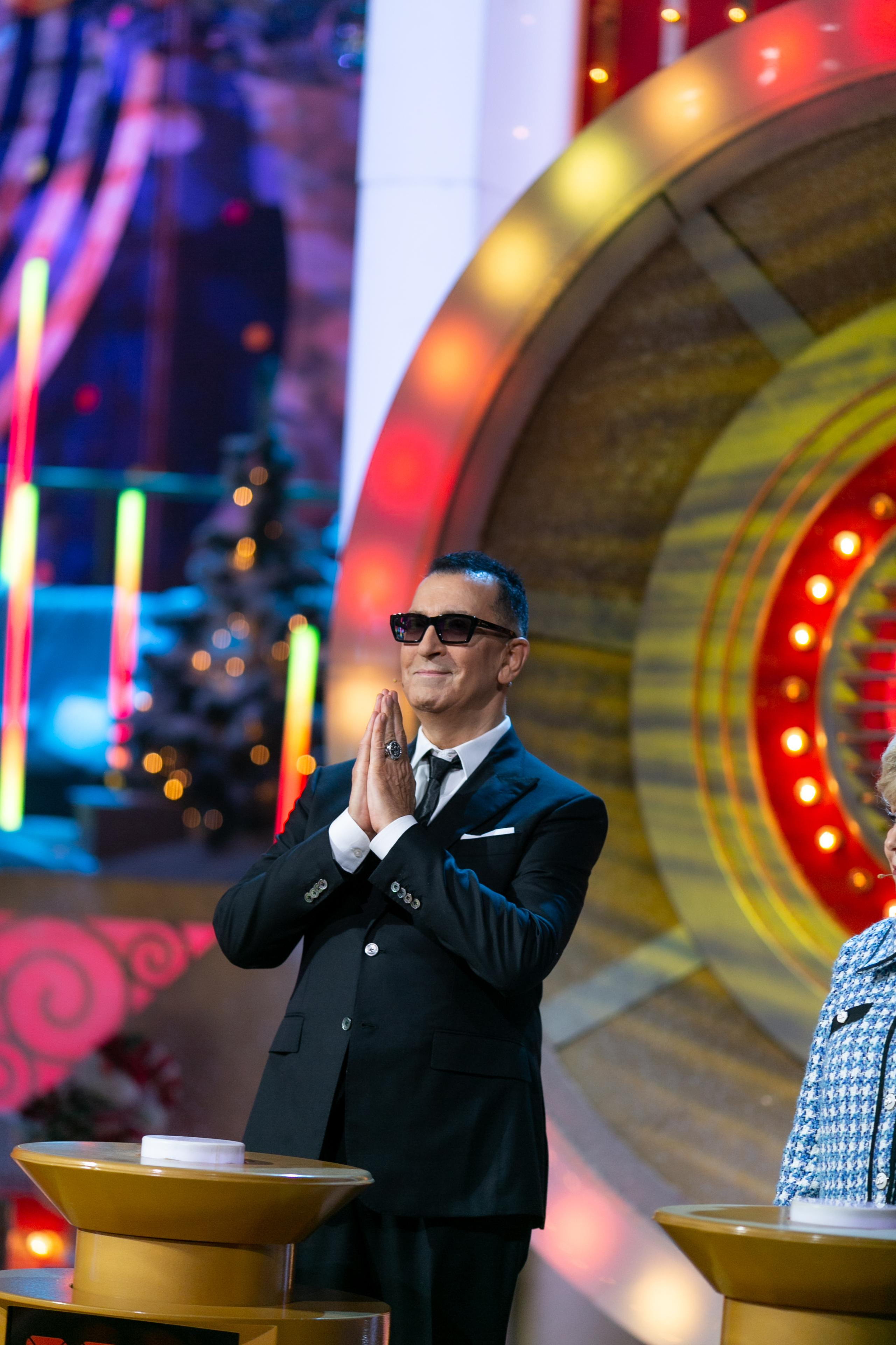 Угадай мелодию 2021. Свадебный и семейный фотограф