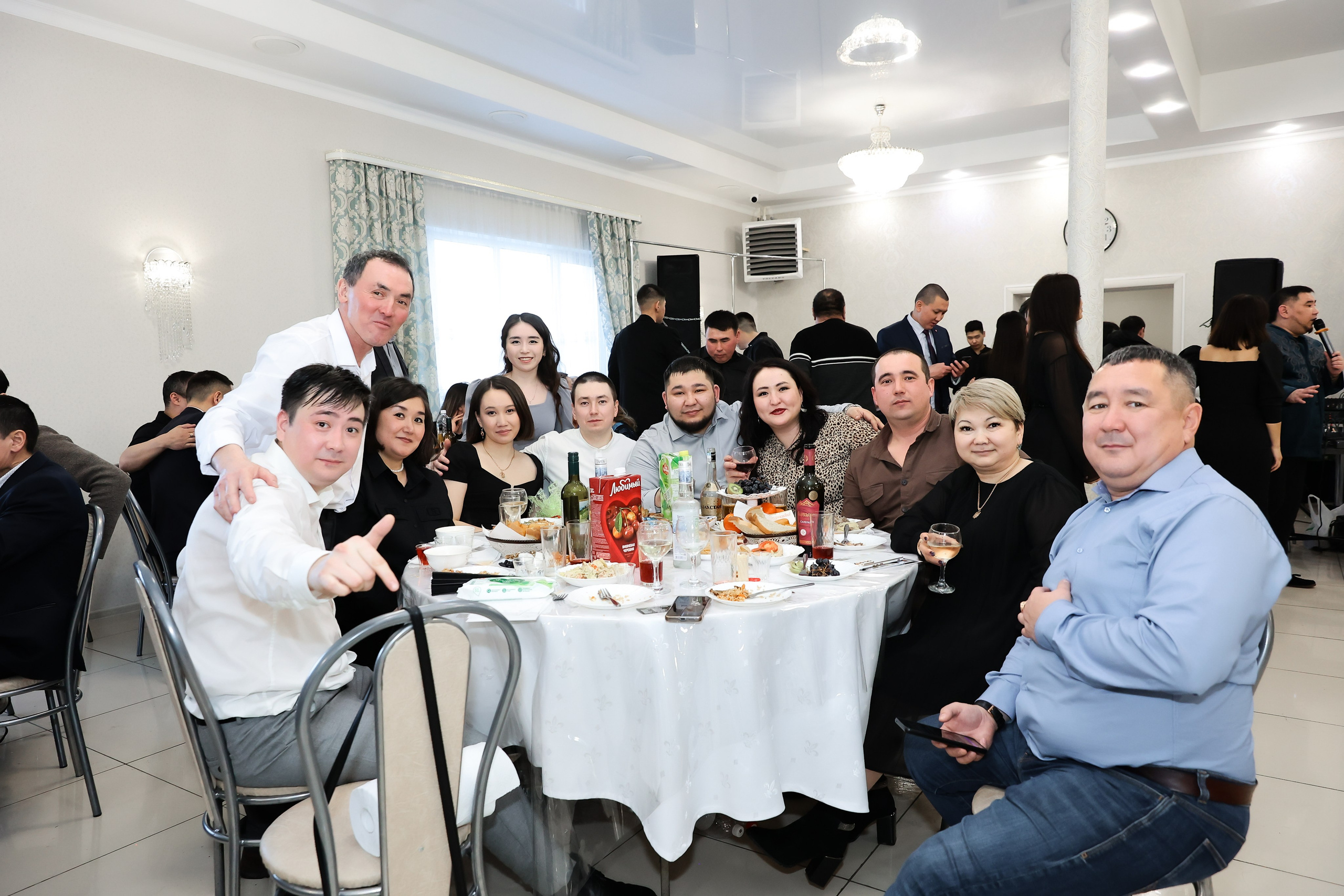 Рэспек и Алма. Yлкен той. Главная